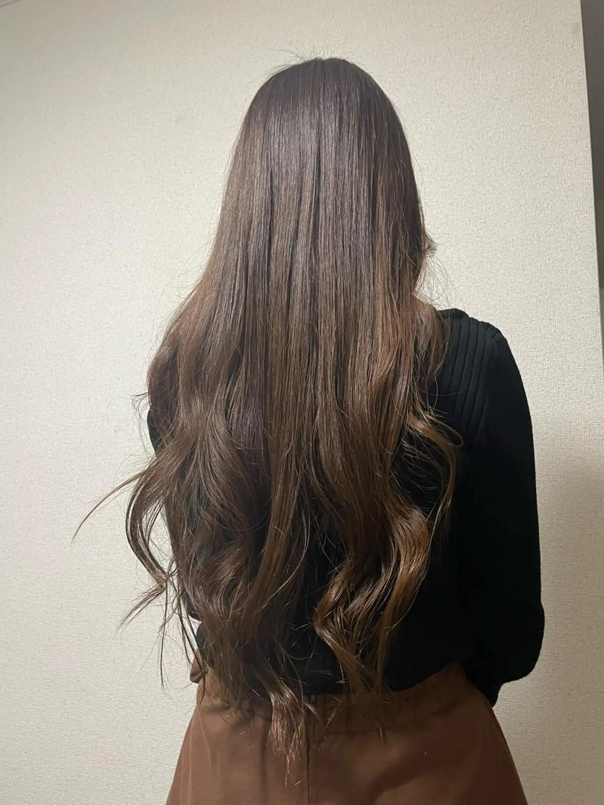 ロング カラー カット ヘアカラー 佐々木 麻純のヘアスタイル