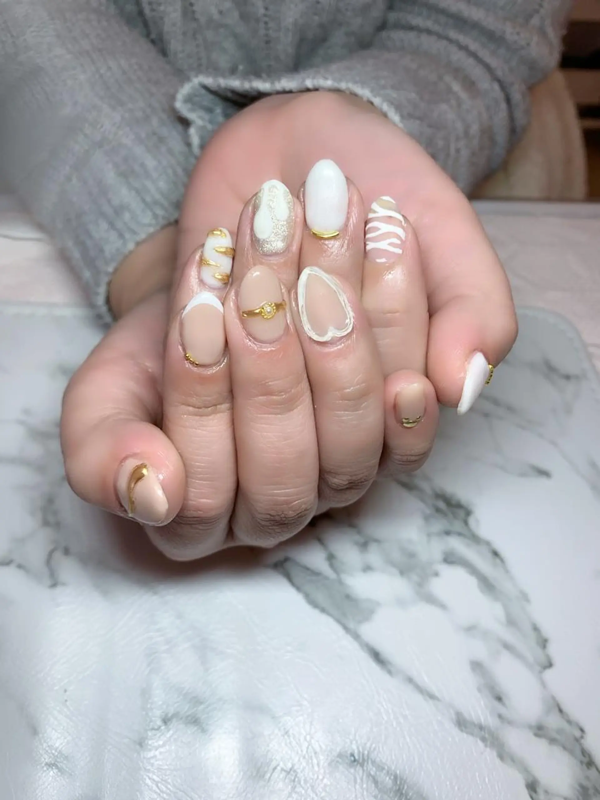 ネイル アニマル柄 アートネイル ジェルネイル ハート ミラーネイル ハンドネイル x.1.0.nail ♡Cのネイルデザイン
