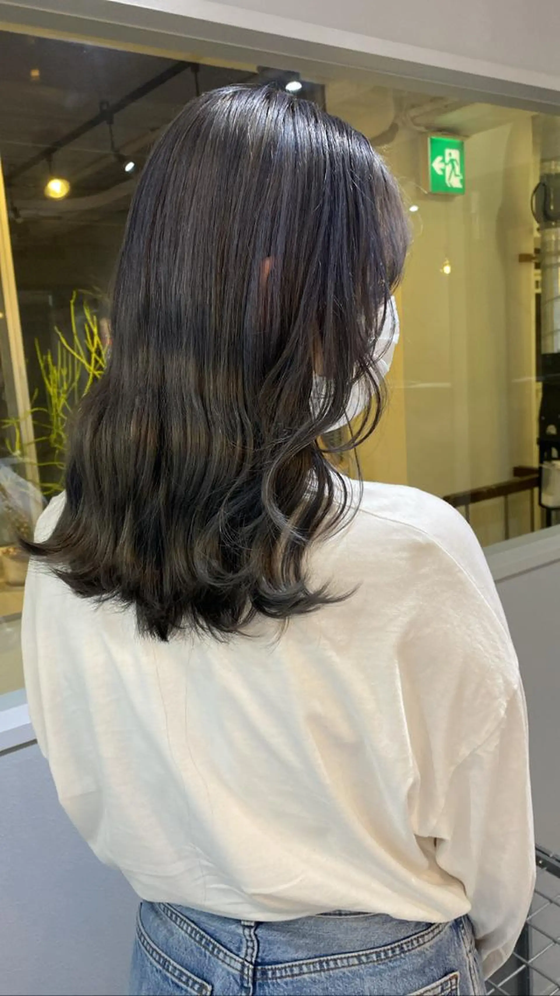 セミロング カラー ブルーカラー un le pont  西梅田所属・himeka🐰 西梅田美容室のヘアスタイル
