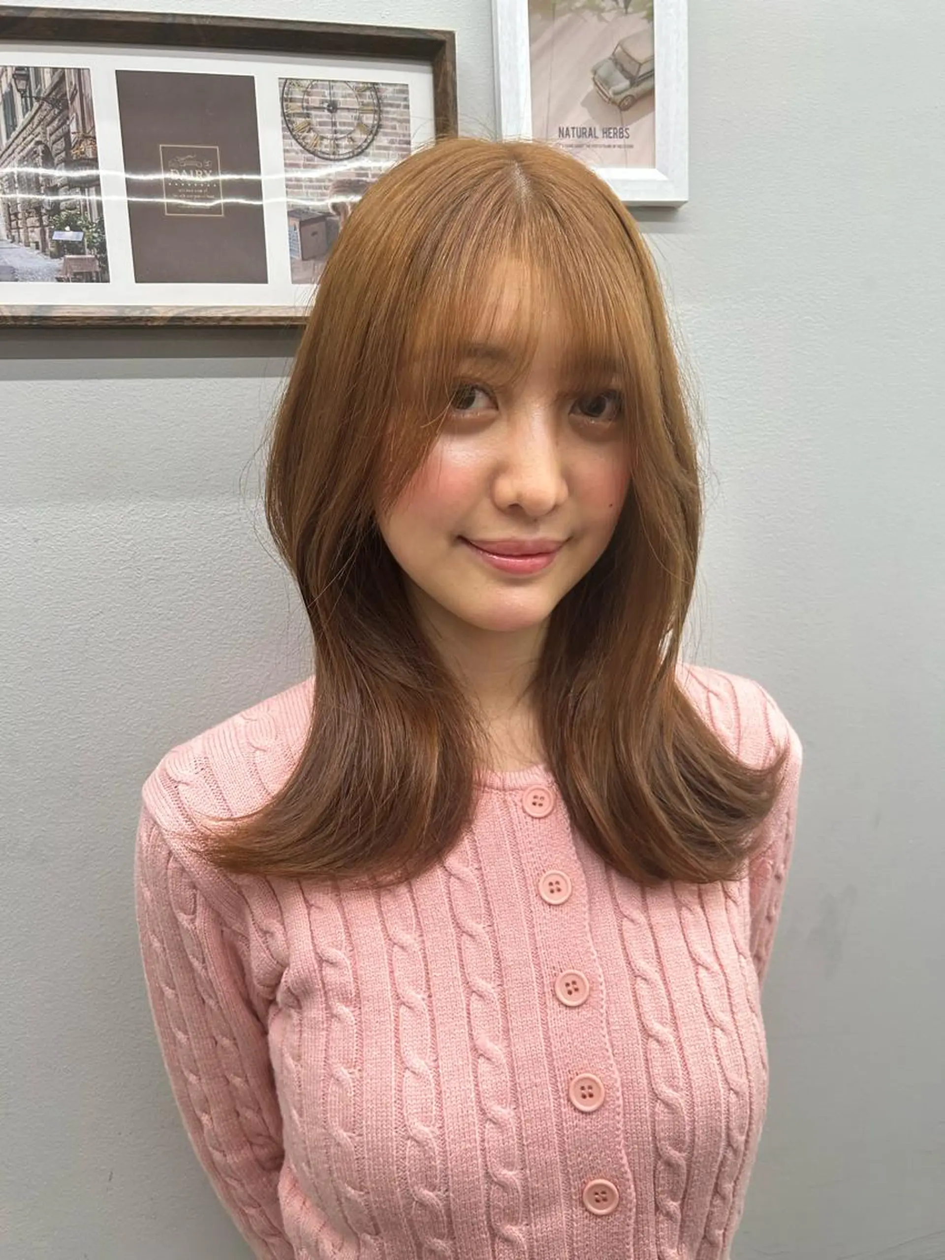ミディアム カット ヘアカラー トリートメント ヘアセット 韓国ネイル🤍 イワサキ　リコ🍒のヘアスタイル