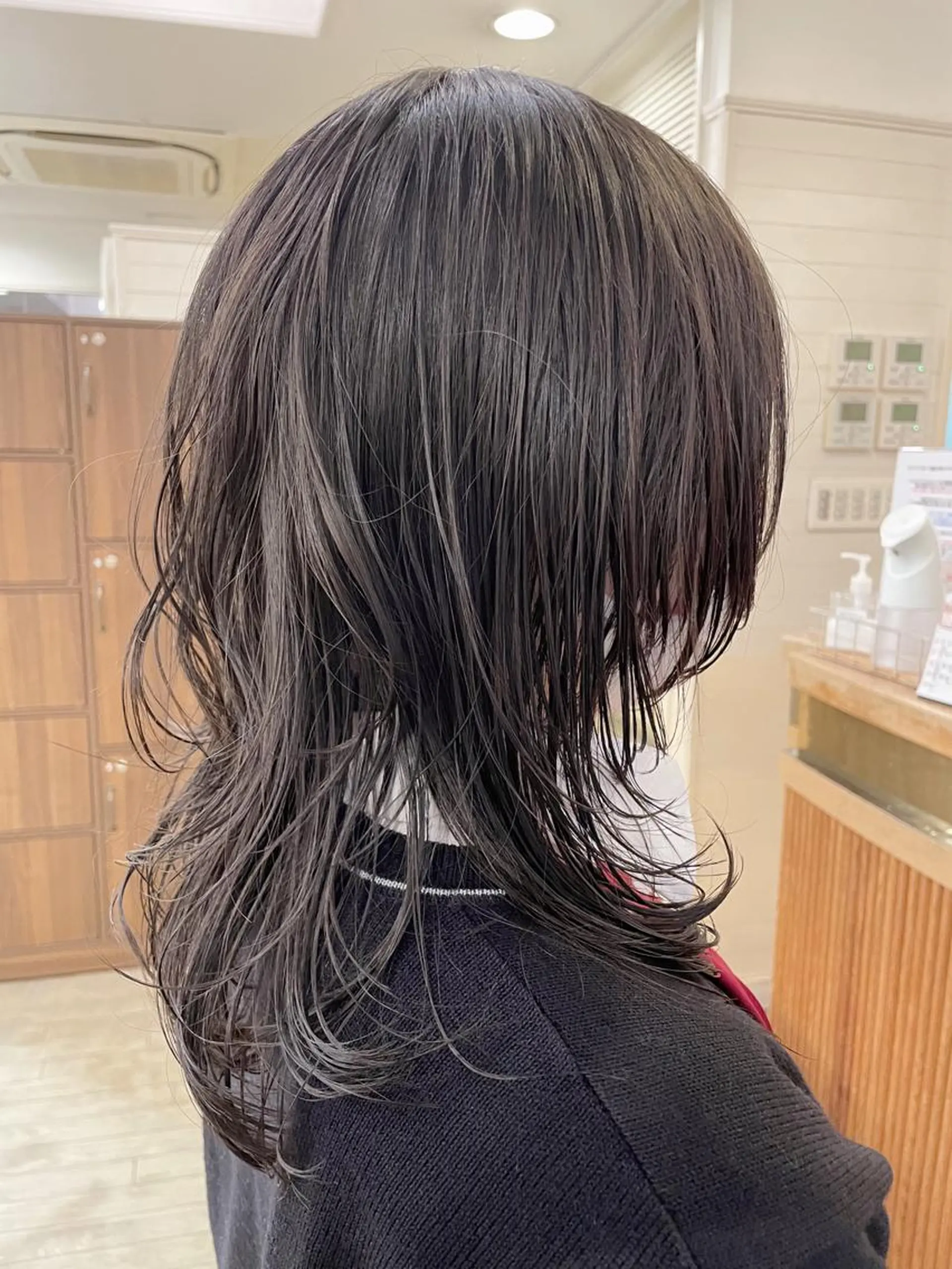 セミロング 顔まわりレイヤー レイヤーカット ウルフカット カット 🐺高椋 海/ウルフ/レイヤーのヘアスタイル