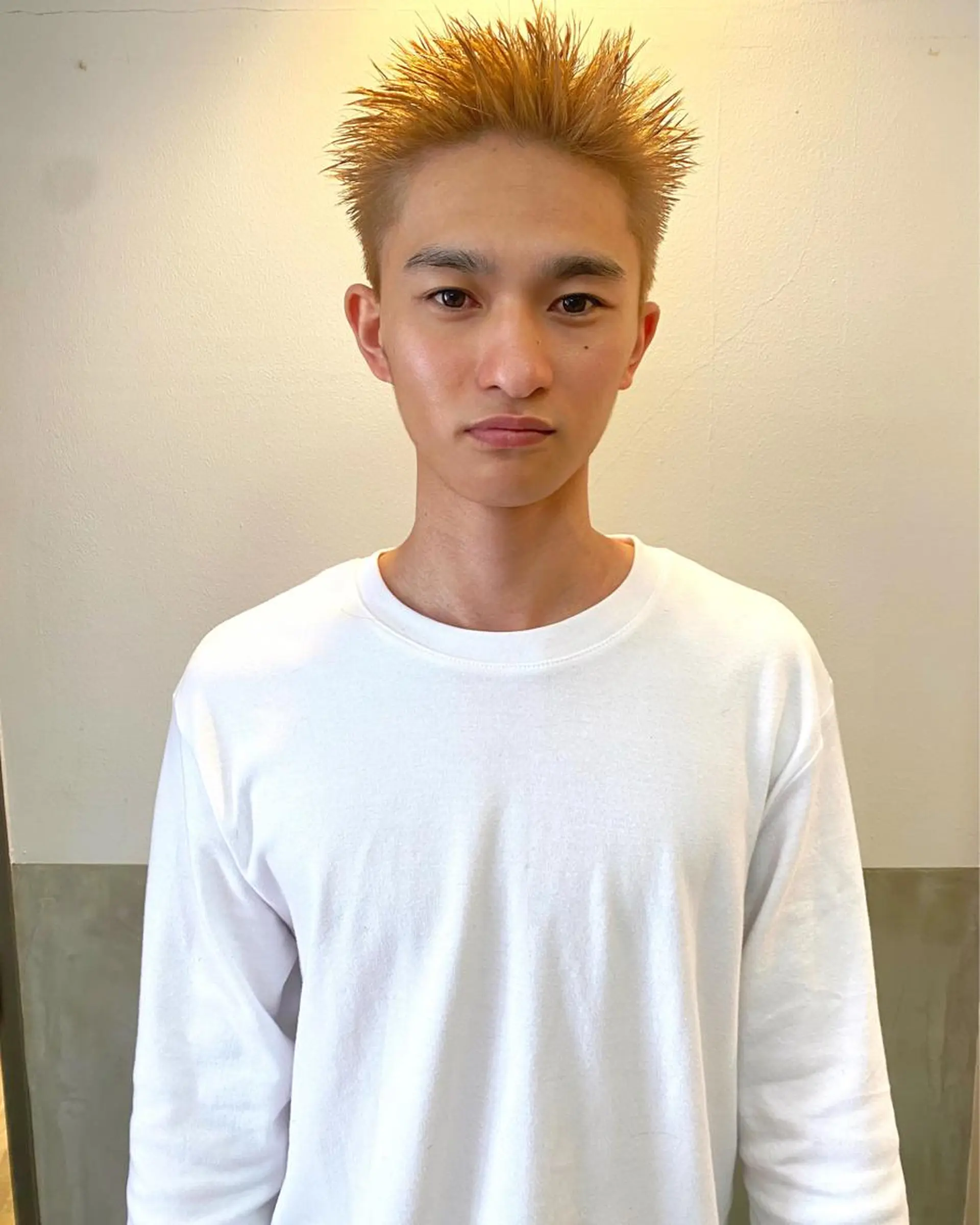 ショート カラー メンズ ヘアカラー キタダ ヒロキのヘアスタイル