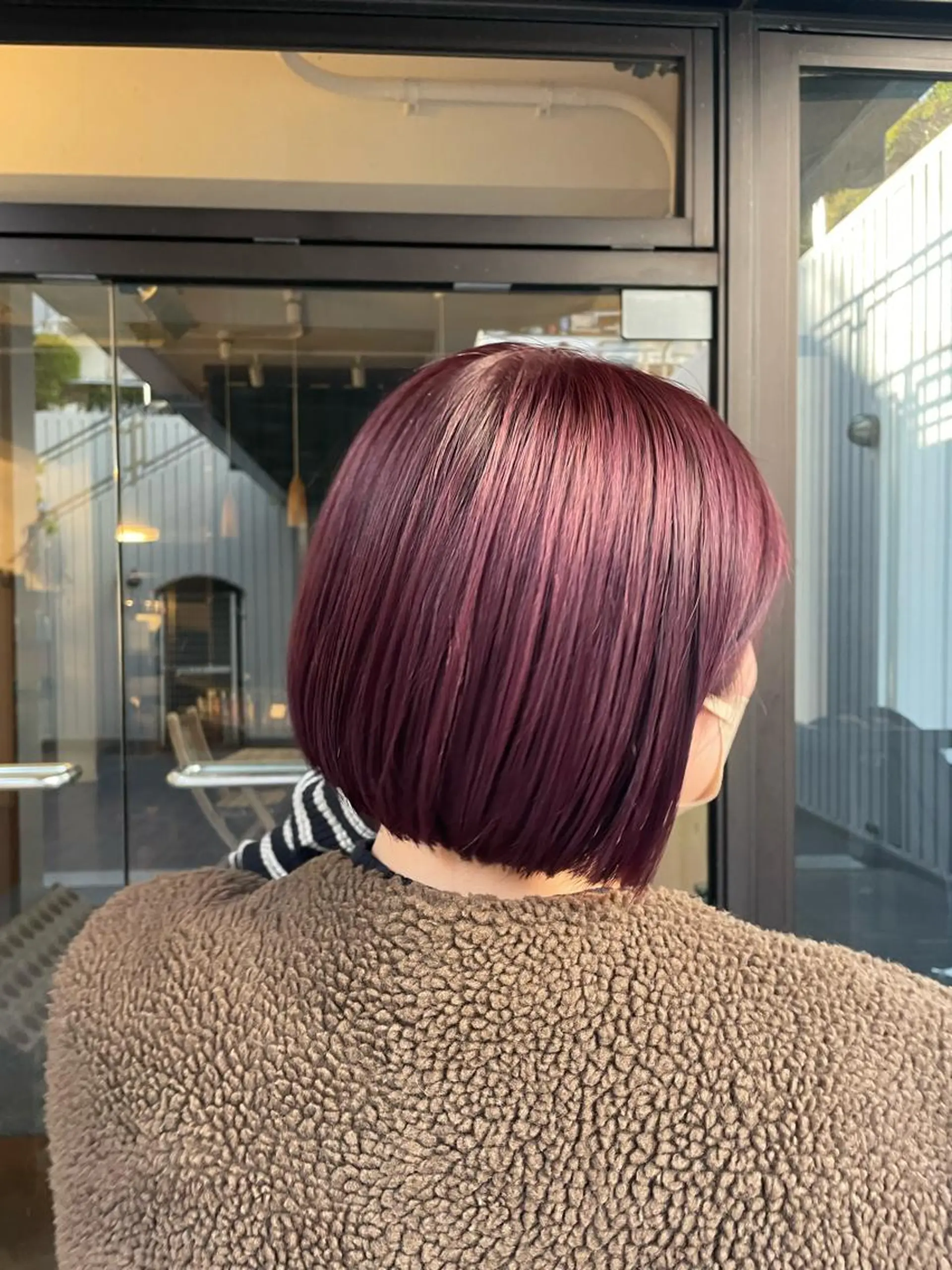 ショート カラー ハイトーンカラー ラベンダーカラー ラベンダーピンク ピンクカラー ボブ TIECHEL所属・韓国ナチュラル・ ベージュ/落合夏希のヘアスタイル