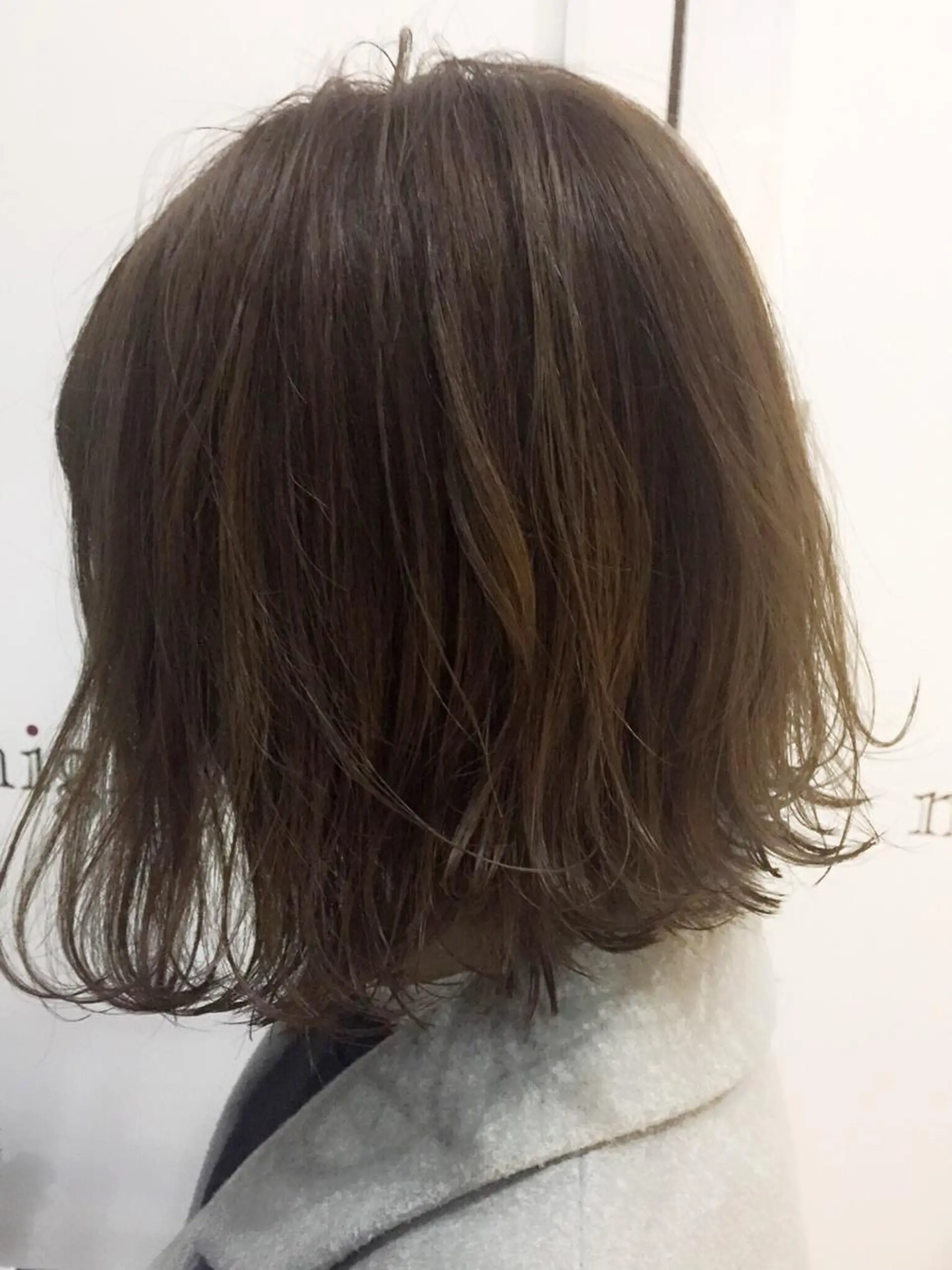 ミディアム カラー グレージュ 外国人風カラー 倉家 聖のヘアスタイル