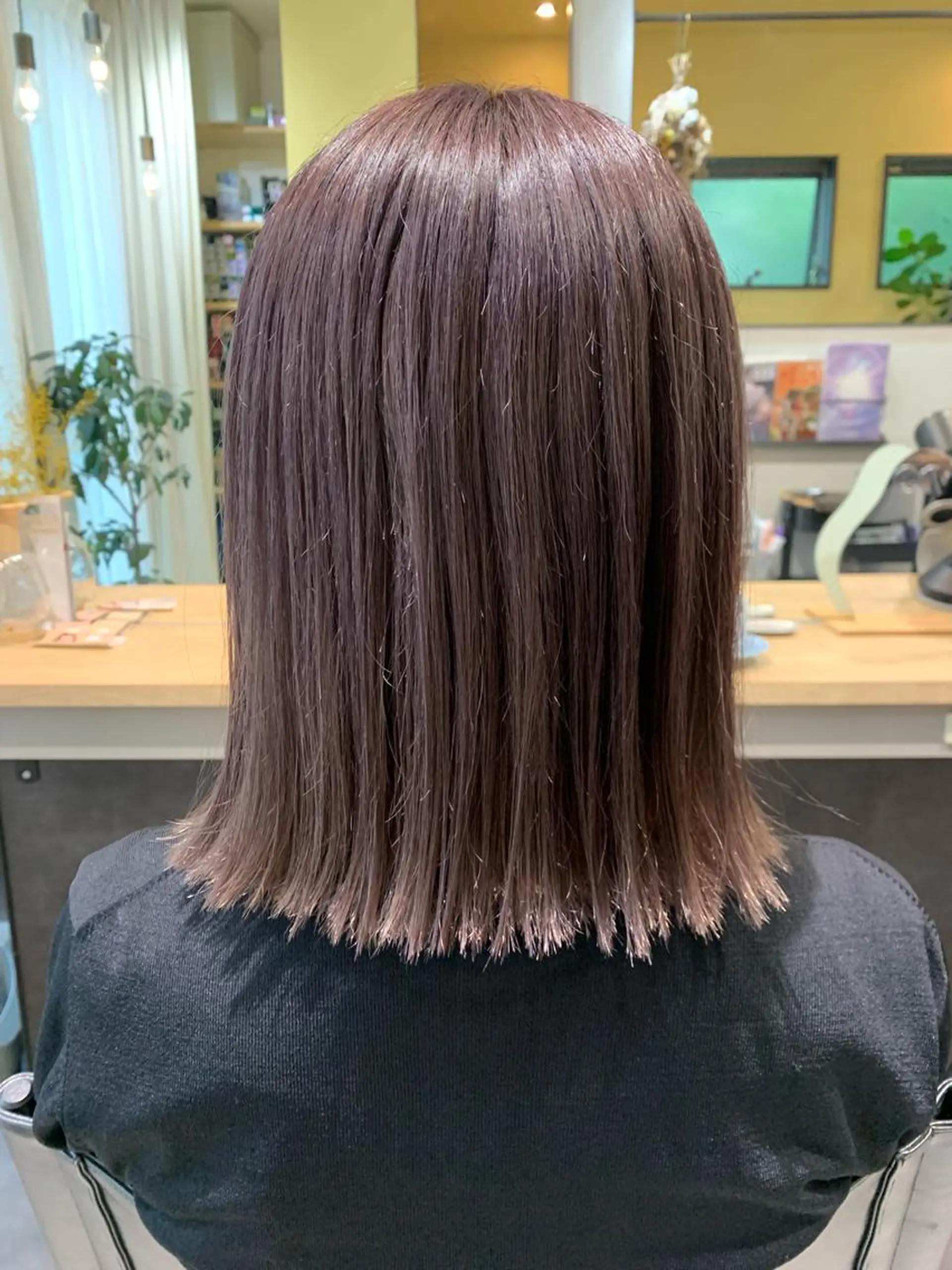 ミディアム カラー ベージュカラー ラベンダーカラー ラベンダーベージュ カット ヘアカラー トリートメント hub　hair レイヤー/透明感のヘアスタイル