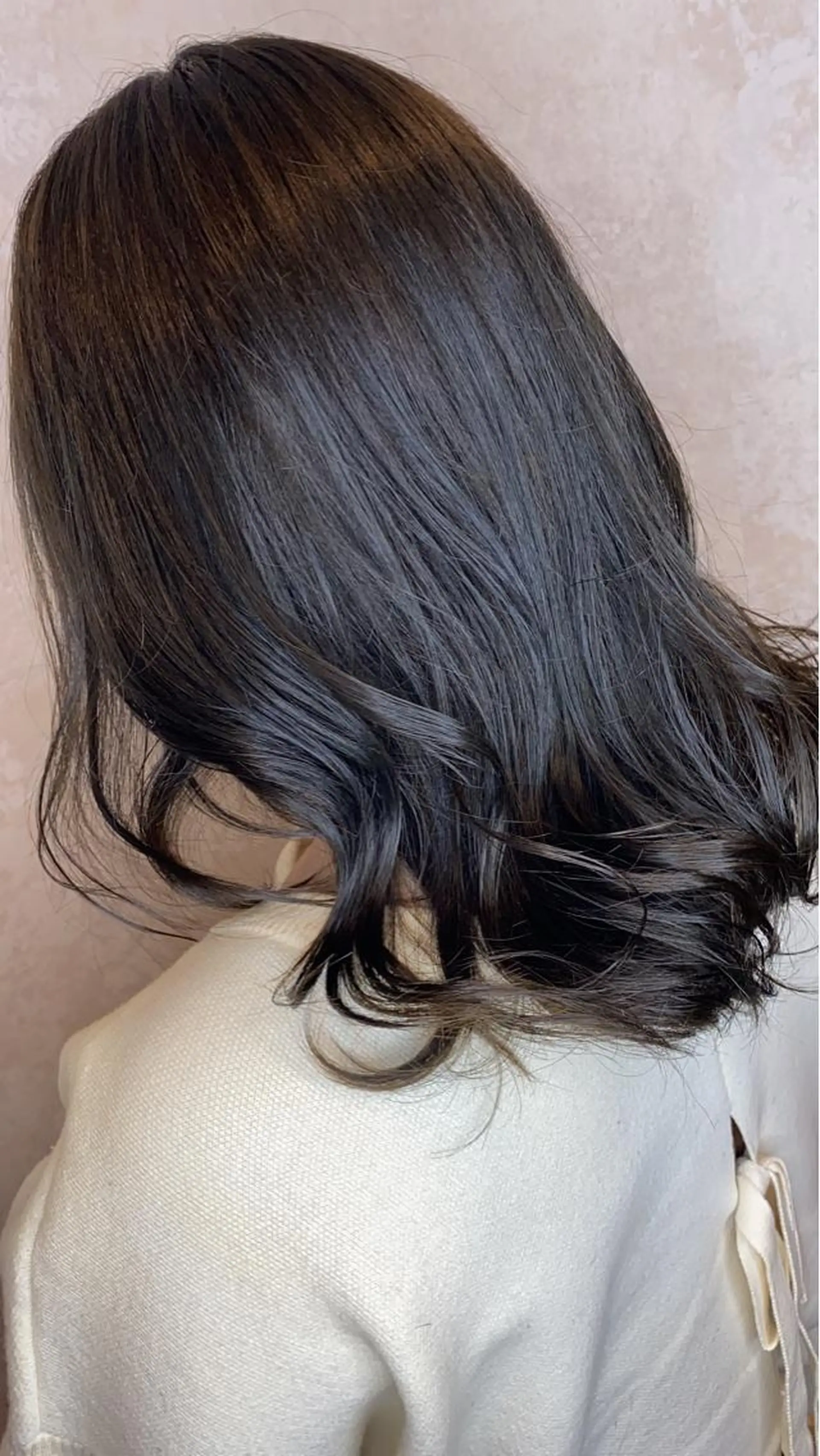 セミロング カラー アッシュ ベージュカラー 黒髪 ブリーチ ケアブリーチ カット ヘアカラー トリートメント CIEL天六店 三上春のヘアスタイル