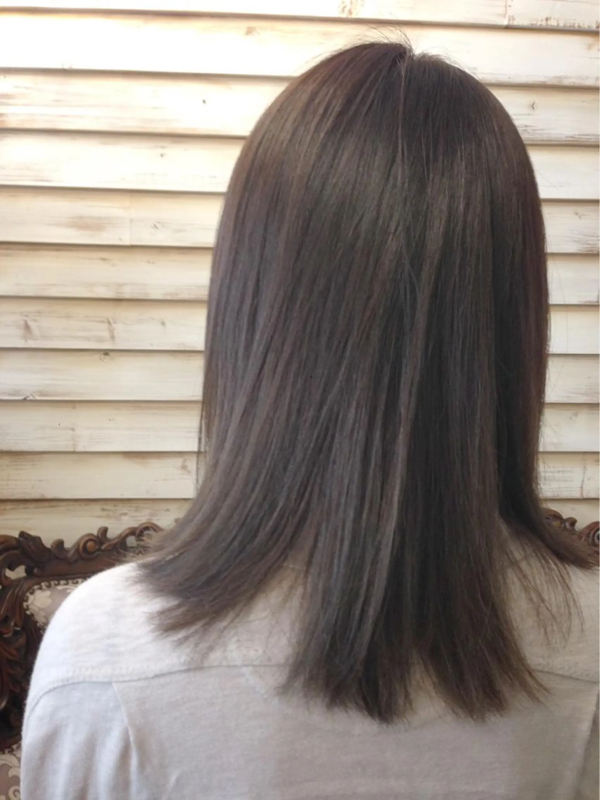 ミディアム カラー カット 縮毛矯正 トリートメント 店長 奈須 雄紀のヘアスタイル