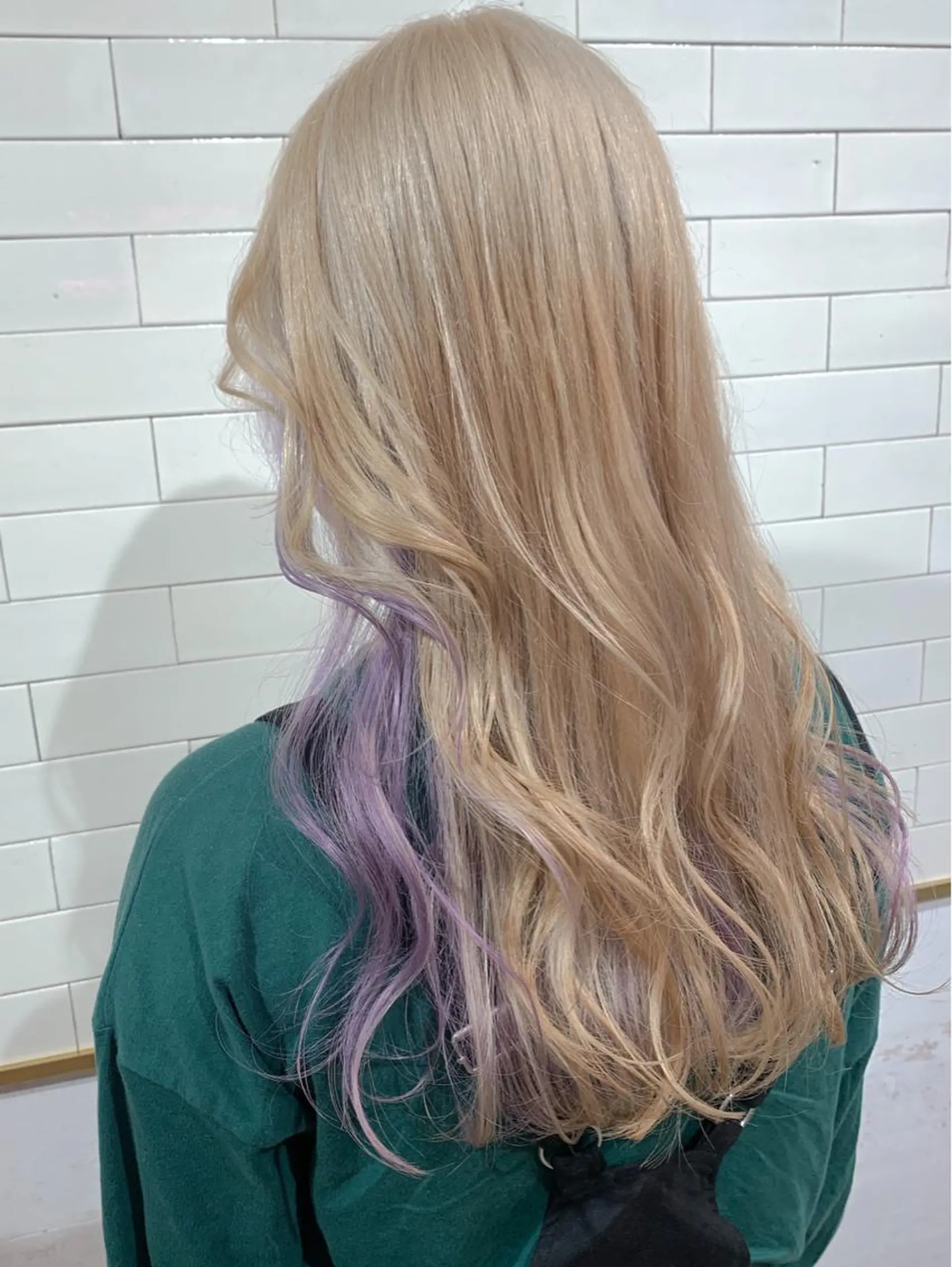 ロング カラー ヘアアレンジ ブリーチ ケアブリーチ ラベンダーカラー 🦋レイヤーカット ミドリカワ🦋のヘアスタイル