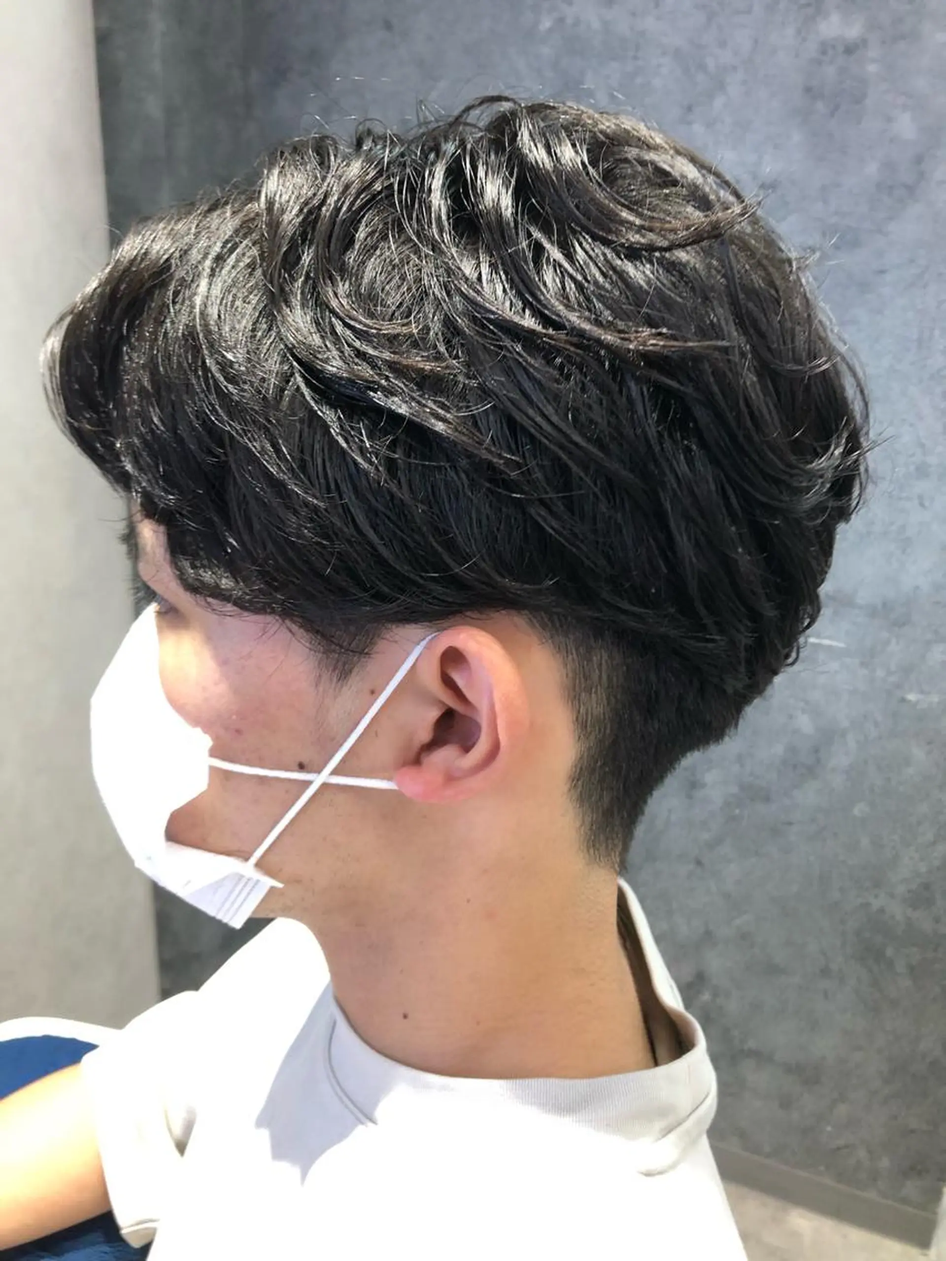 パーマ メンズ センターパート メンズパーマ カット パーマ トリートメント Noy所属・Noyヨシモト ヒロトのヘアスタイル