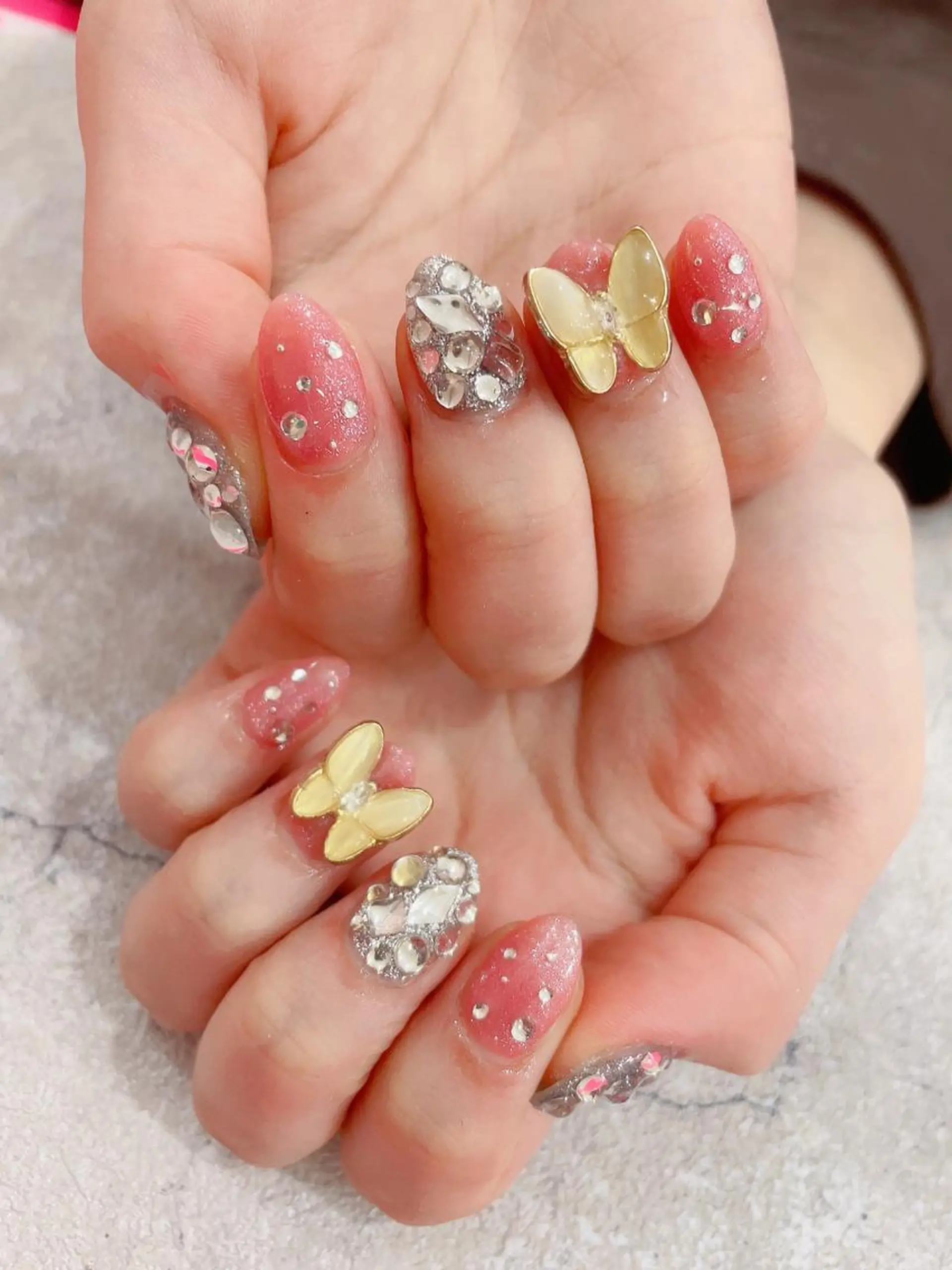 ミディアム ネイル cho nailのネイルデザイン