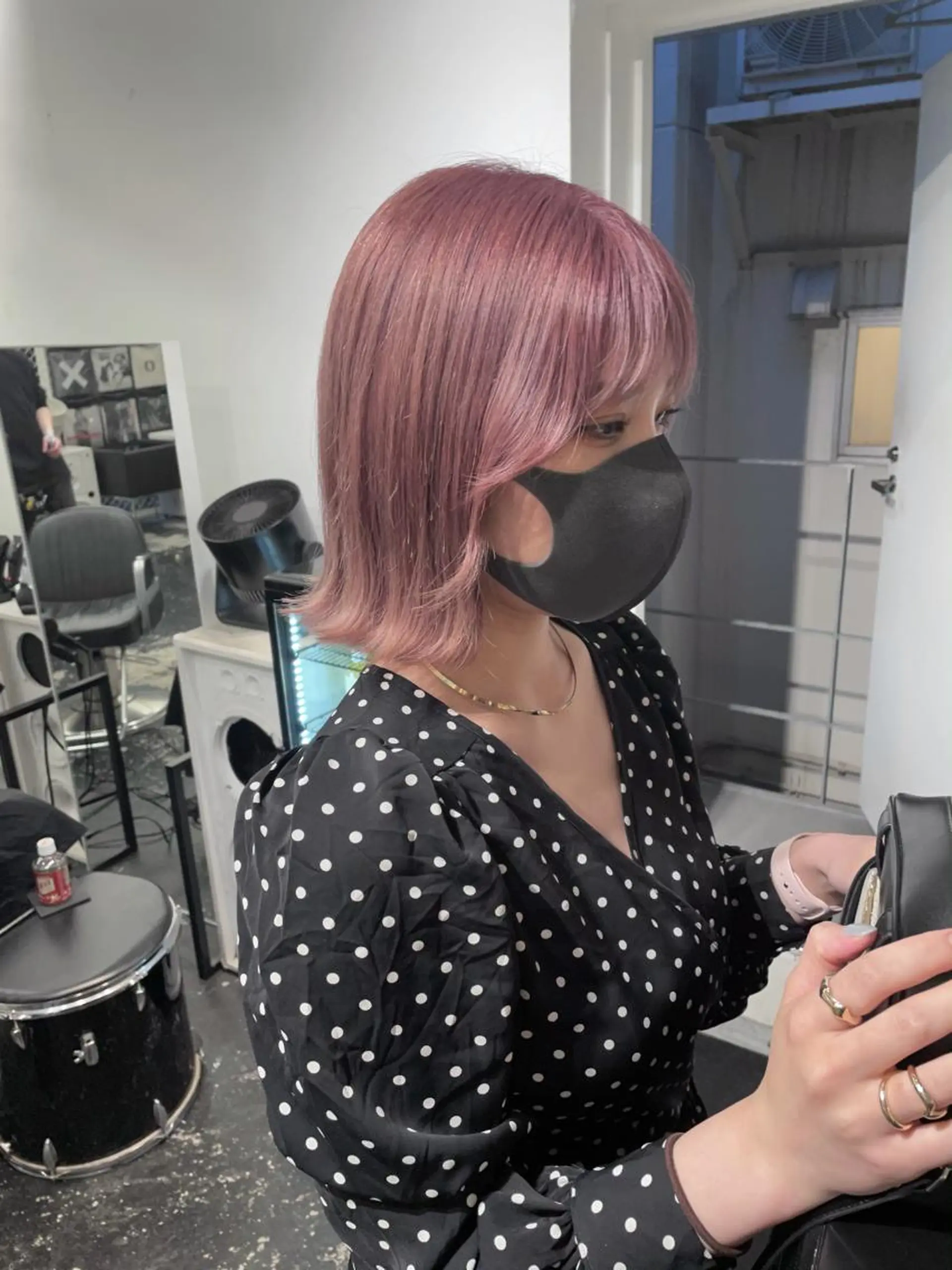 ミディアム カラー ヘアアレンジ ブリーチ ピンクカラー ピンクパープル パープルカラー カット ヘアカラー トリートメント 艶ハイトーン/ヘア アレンジAYAKAのヘアスタイル