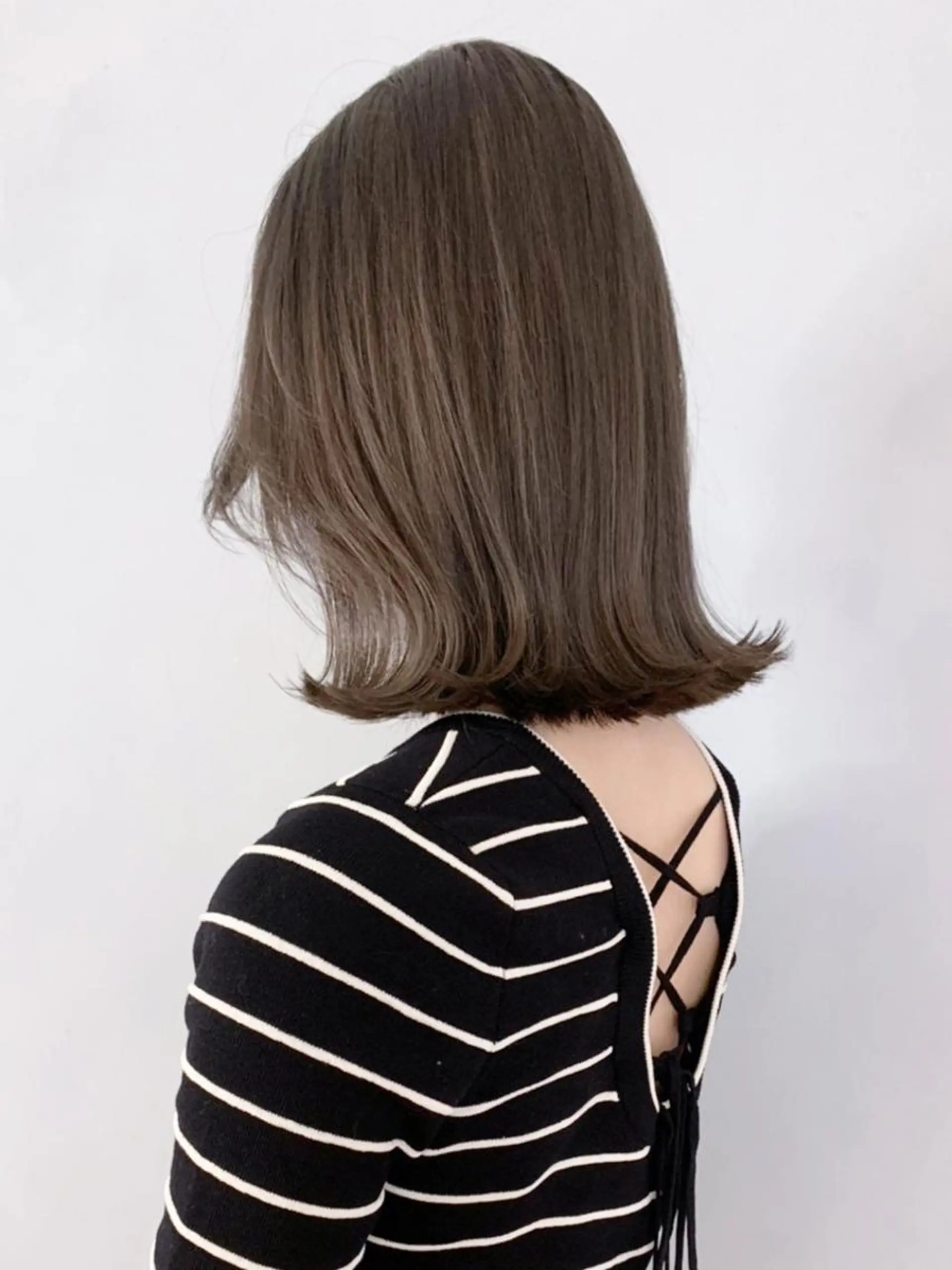 ミディアム カラー パーマ ヘアアレンジ 切りっぱなしボブ グレージュ ボブ ITbyALBUM 中野店のヘアスタイル