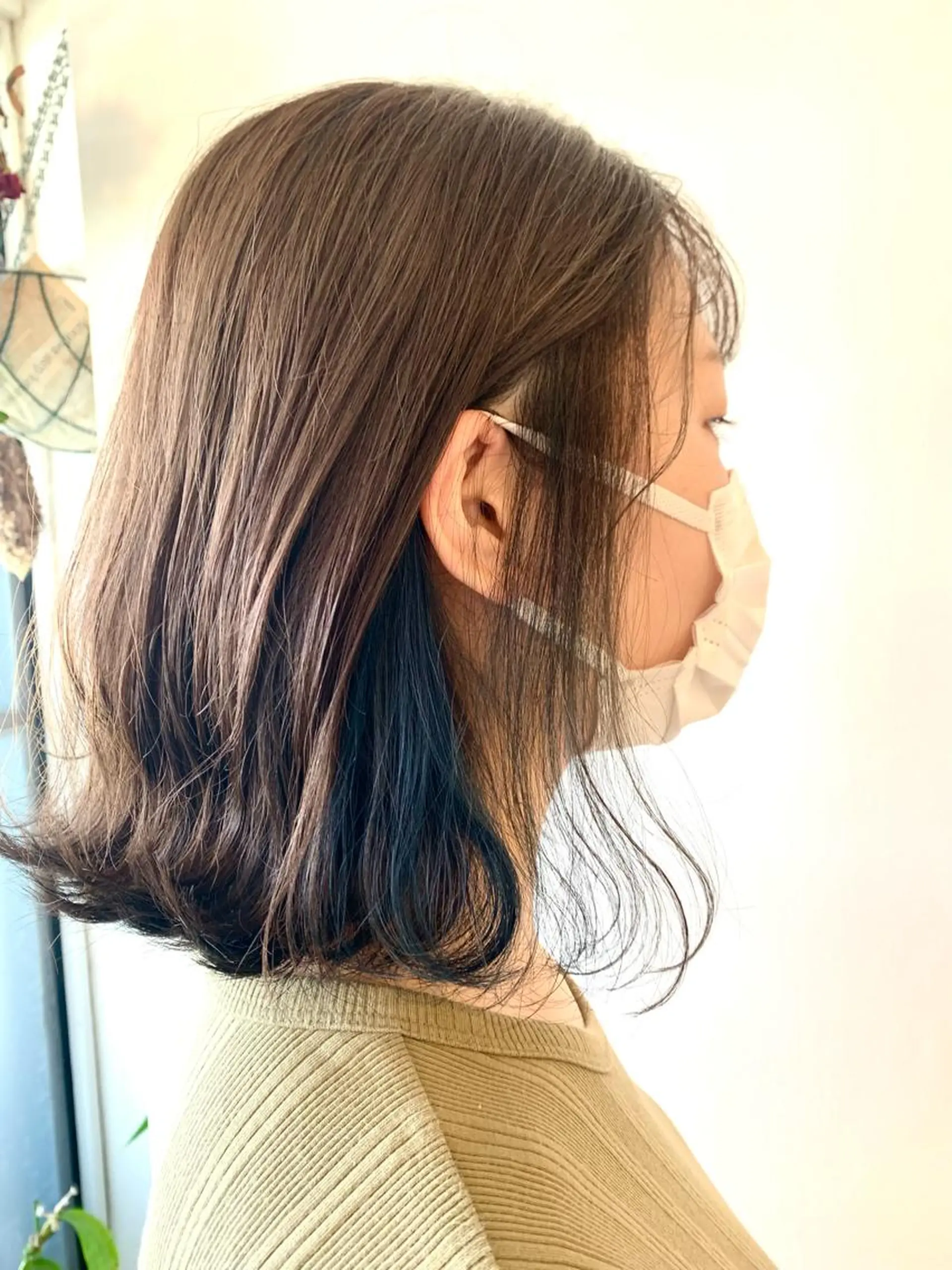 ミディアム カット ヘアカラー milis 知崎春奈のヘアスタイル