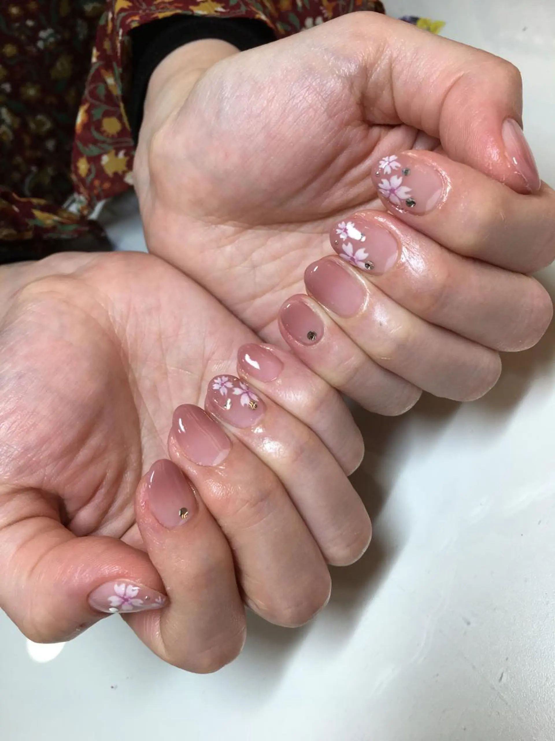 ネイル 桜ネイル アンドルーチェ スクールのマツエク・マツパデザイン