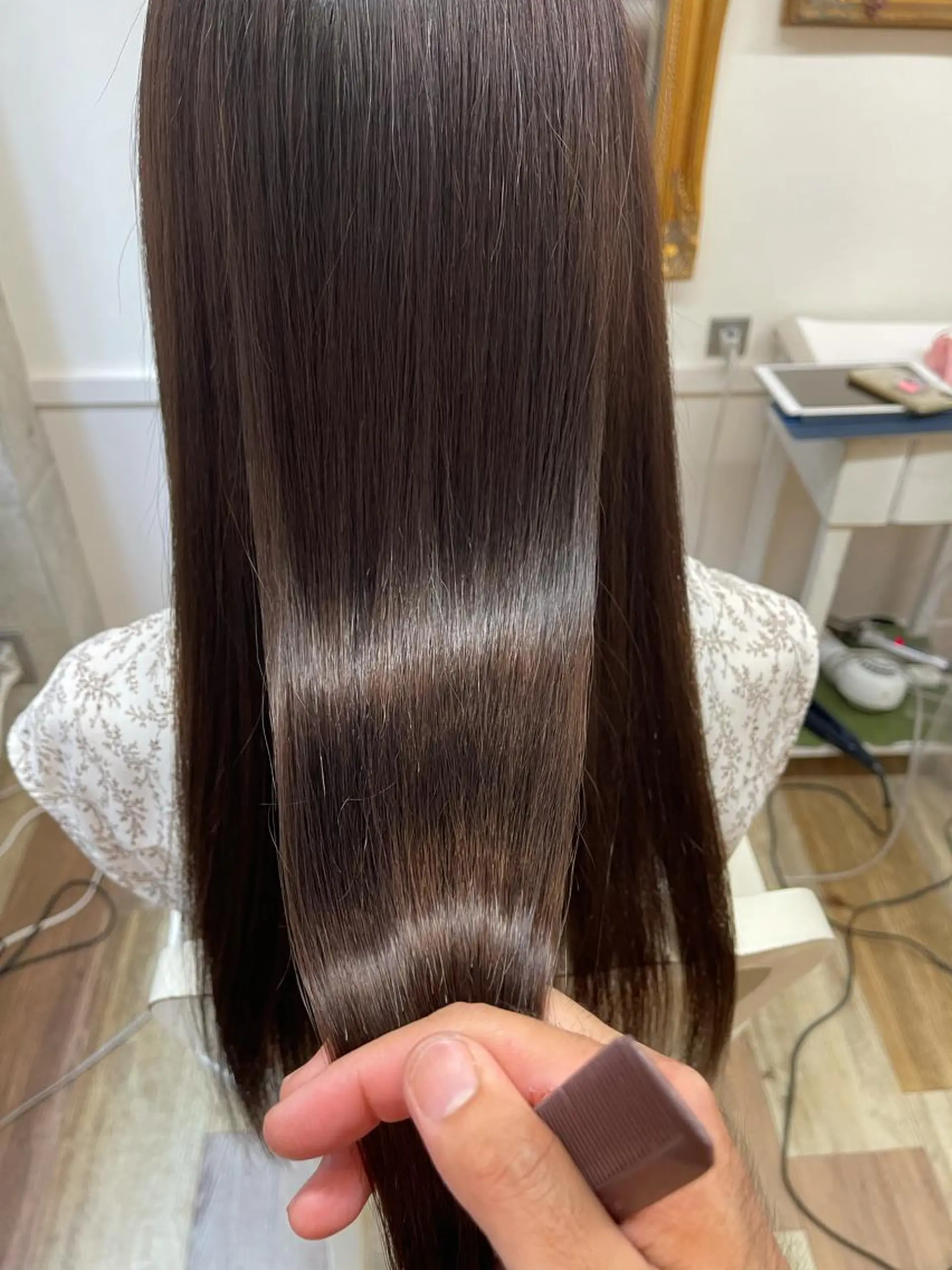 セミロング 及川 光のヘアスタイル