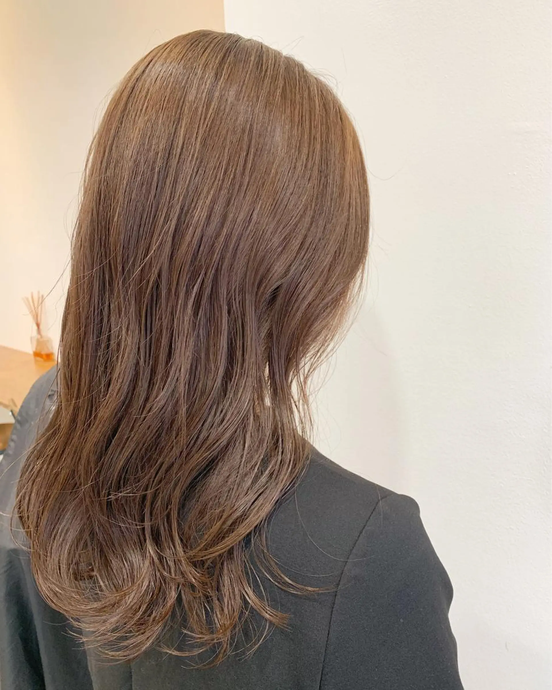 ロング カラー ヘアアレンジ ベージュカラー ピンクカラー ピンクベージュ カット ヘアカラー トリートメント 山崎 澪のヘアスタイル