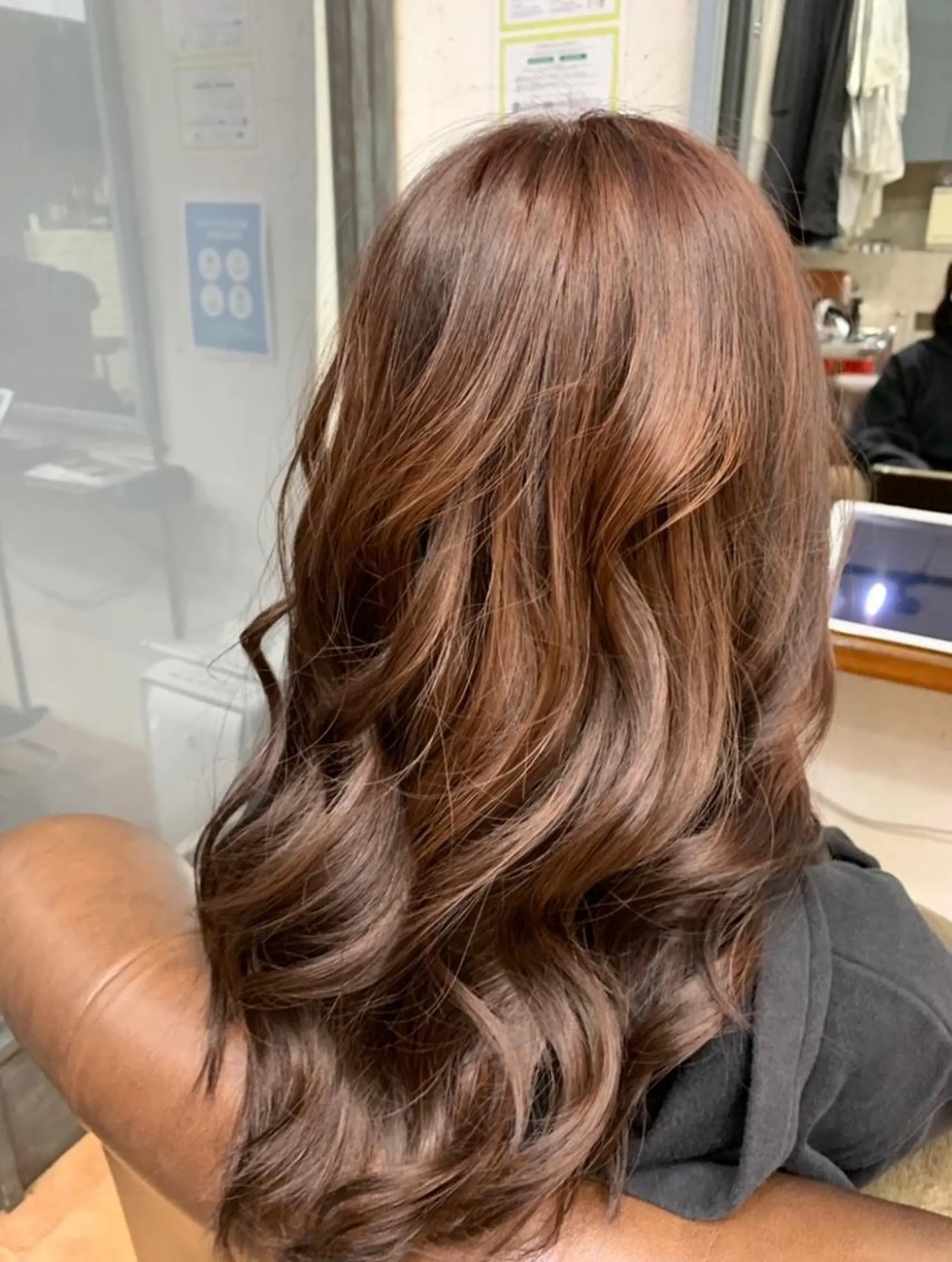 ロング カラー ブラウンカラー ナチュラルブラウン メンズパーマ 本多のヘアスタイル