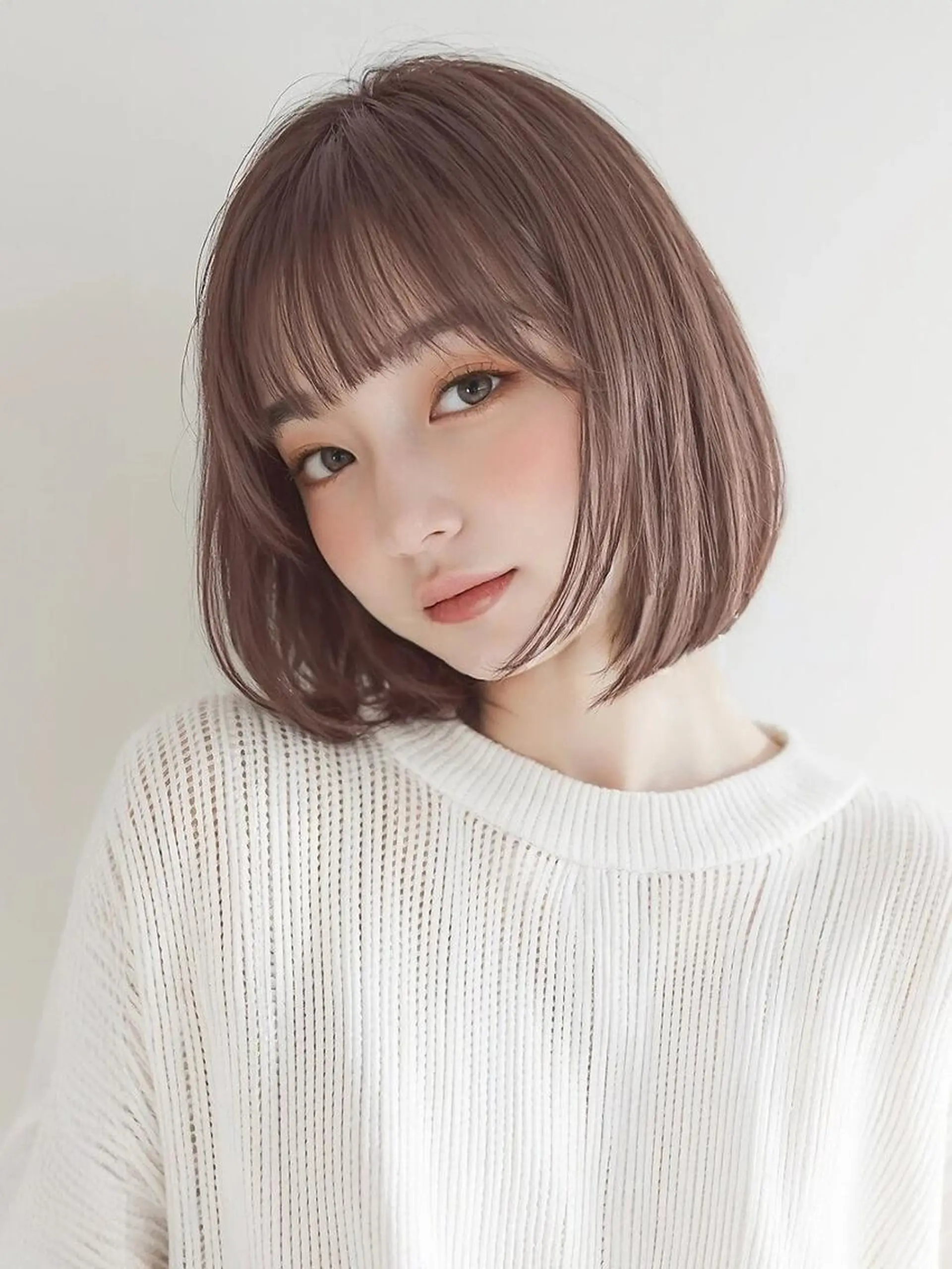 ミディアム ボブ 髪質改善 レイヤーカット 縮毛矯正 トリートメント カット トリートメント Mina/岡山/矯正 ブリーチ/レイヤーのヘアスタイル