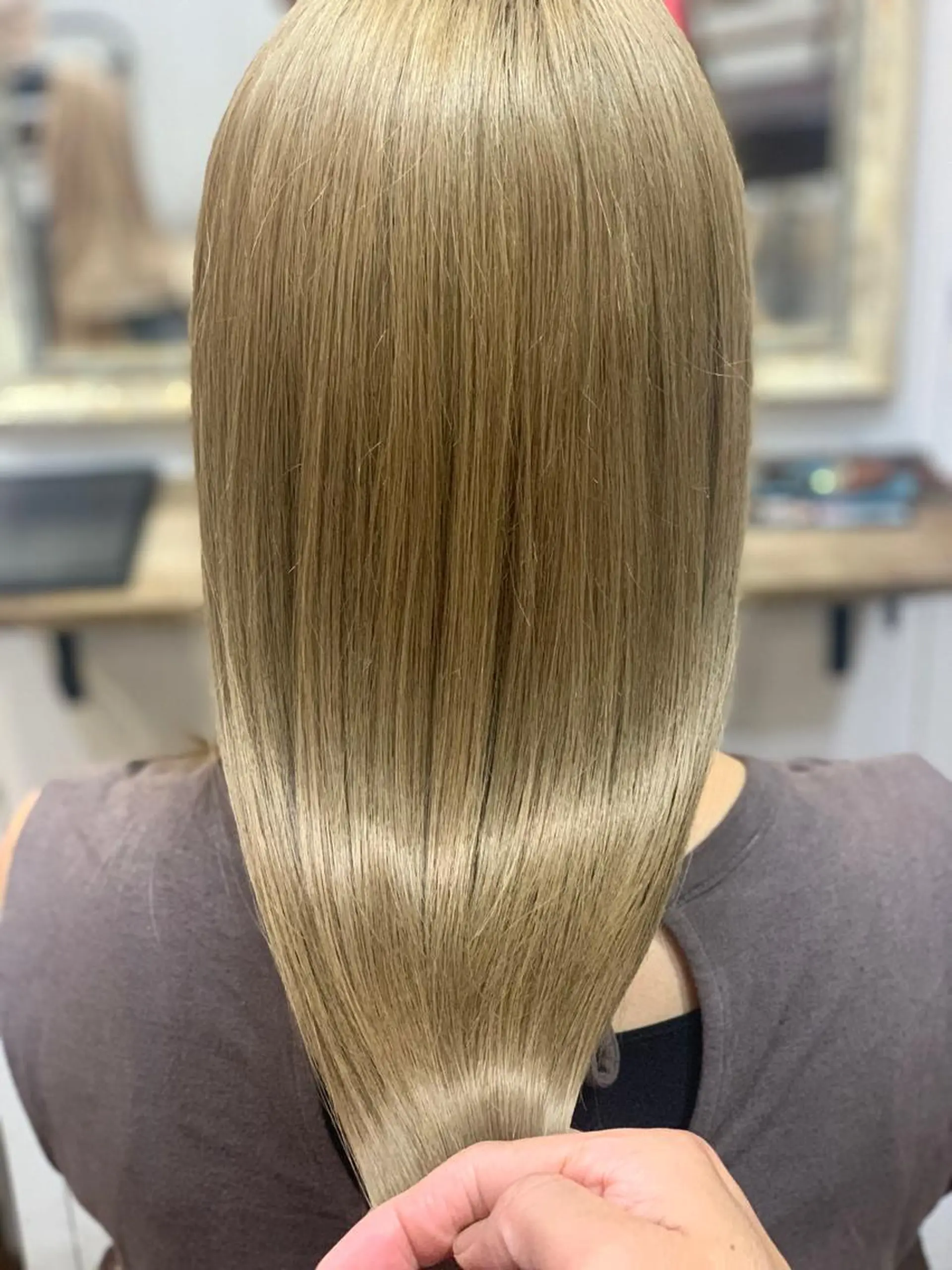 ロング カット ヘアカラー トリートメント 前井 正人のヘアスタイル