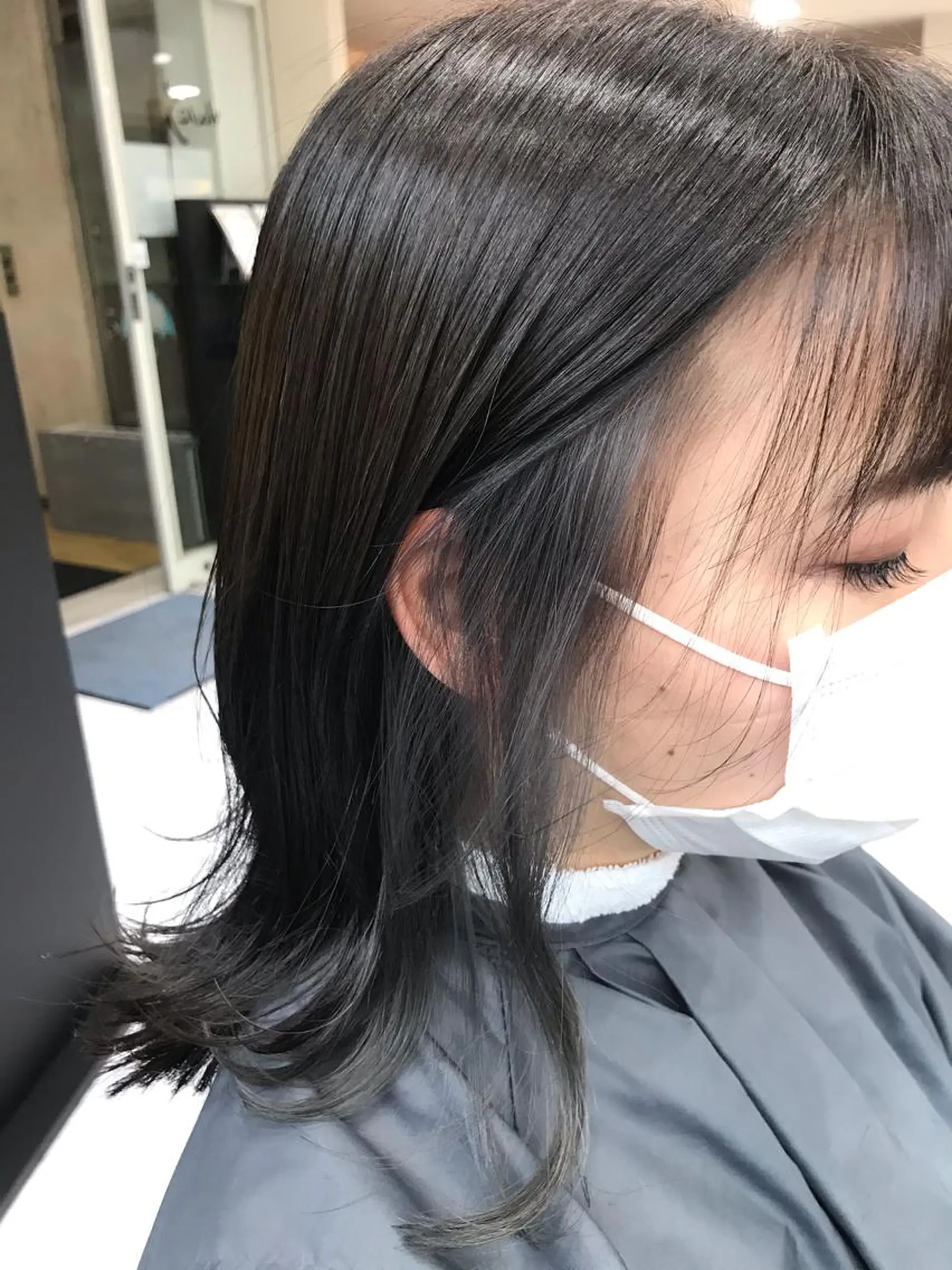 ミディアム カラー ブリーチ インナーカラー シルバー ヘアカラー トリートメント ヘアセット 🌼杉田 胡桃🌼のヘアスタイル