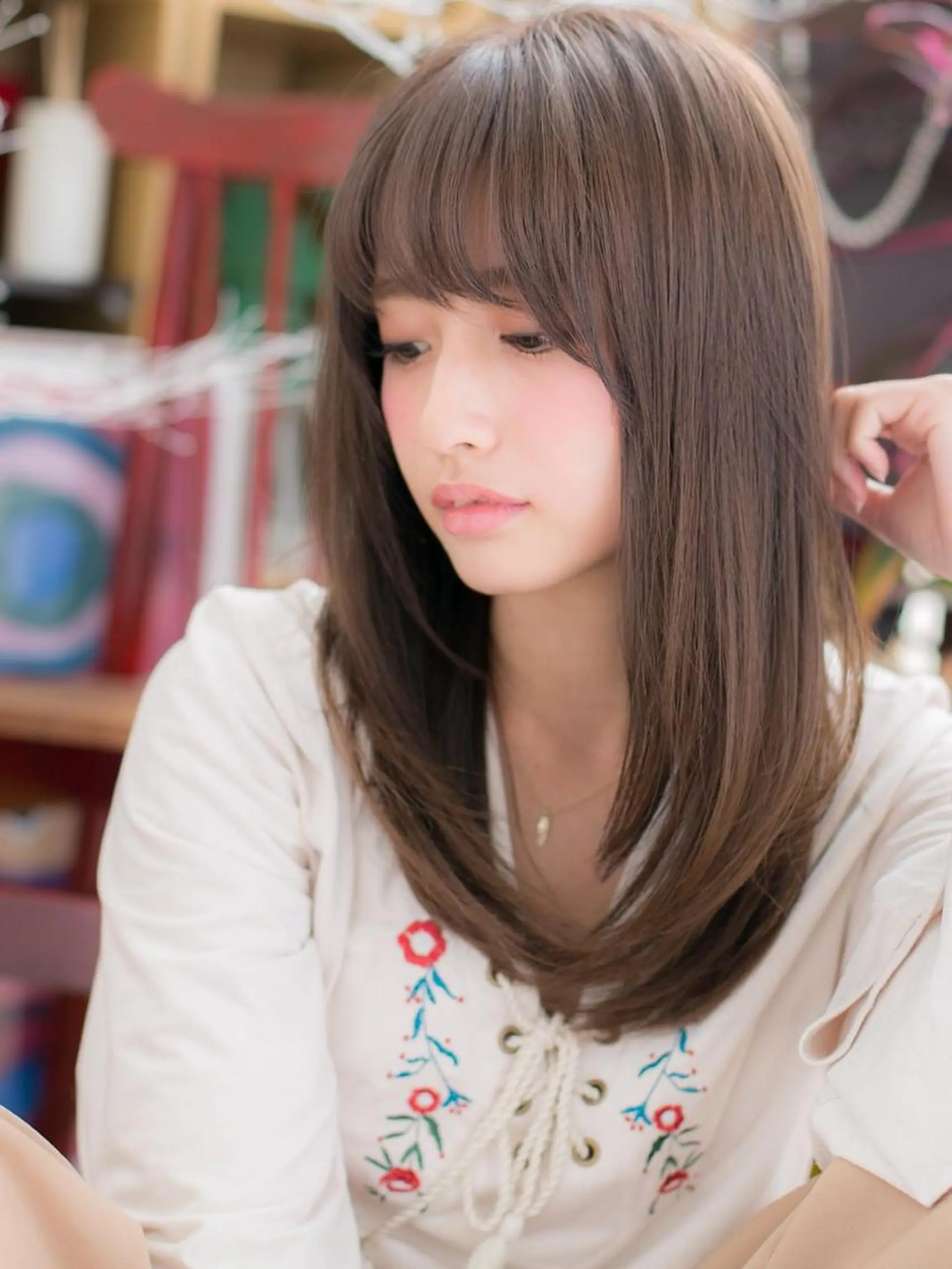 セミロング 縮毛矯正 小顔カット得意🌟 岩渕麻由のヘアスタイル