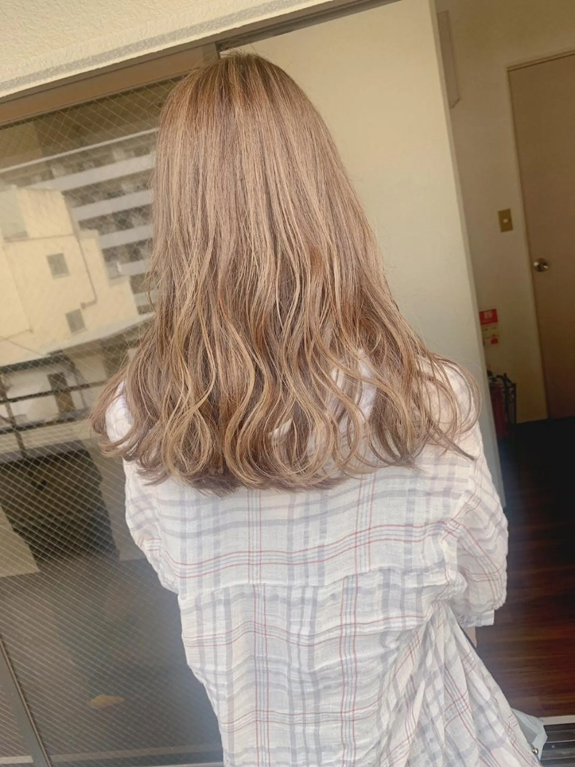 ロング カラー ヘアアレンジ キッズ アディクシーカラー バレイヤージュ ミストバング ベージュカラー 黒髪 カラー特化サロン梅田 Eir茶屋町/山下のヘアスタイル