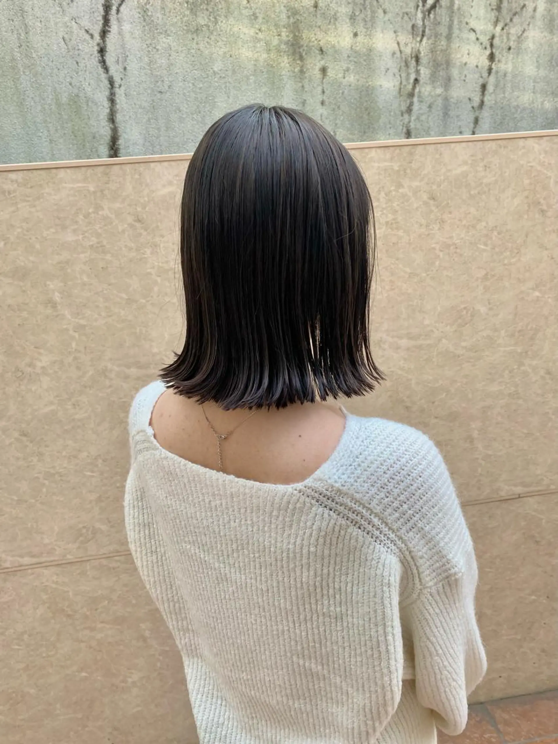 ミディアム カラー グレージュ ラベンダーカラー ラベンダーグレージュ ラベンダーグレー 外ハネヘア カット ヘアカラー トリートメント ボブ/縮毛矯正/ レイヤー/塚田のヘアスタイル