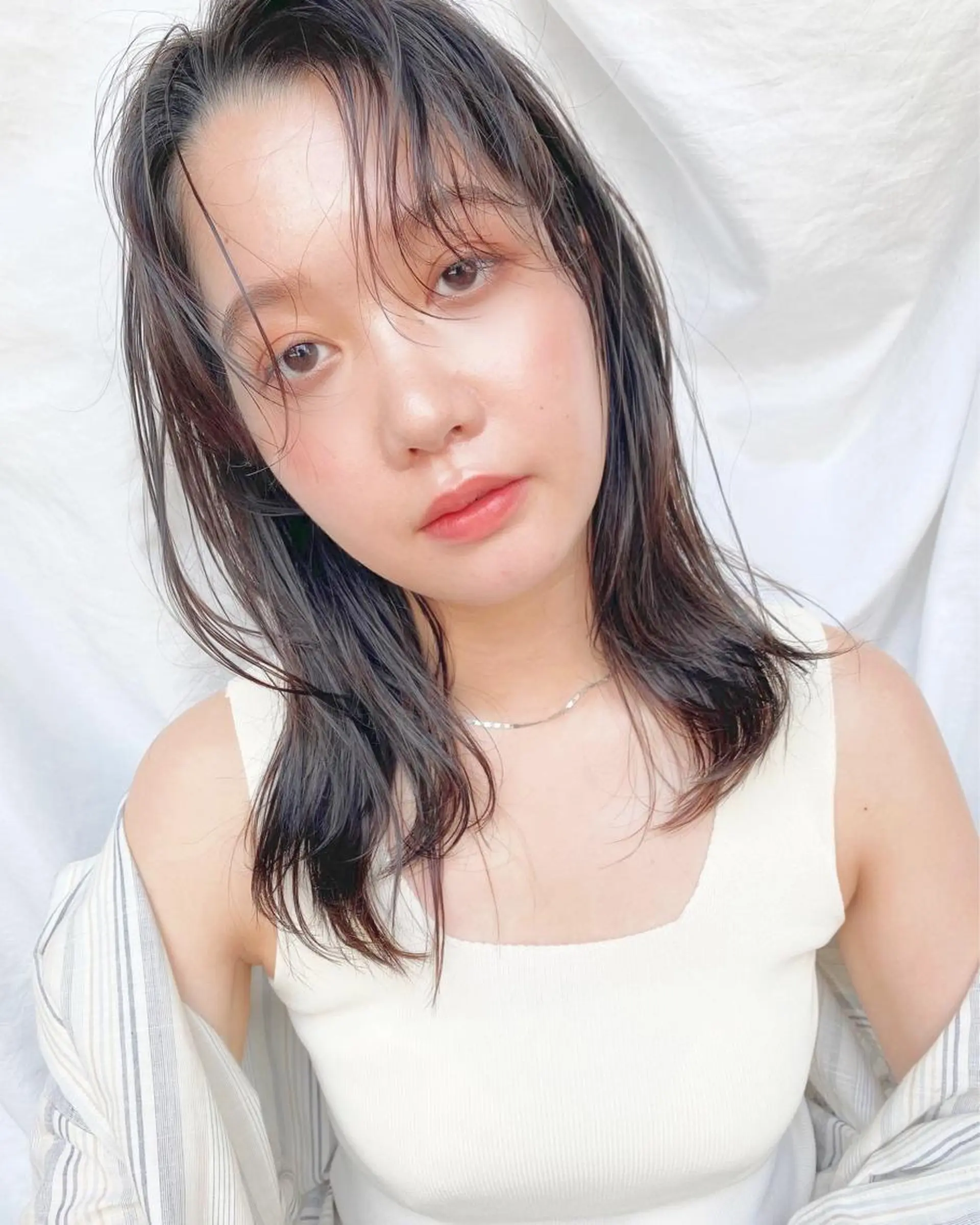 ミディアム クロスパーマ× 透明感カラー✂︎のヘアスタイル