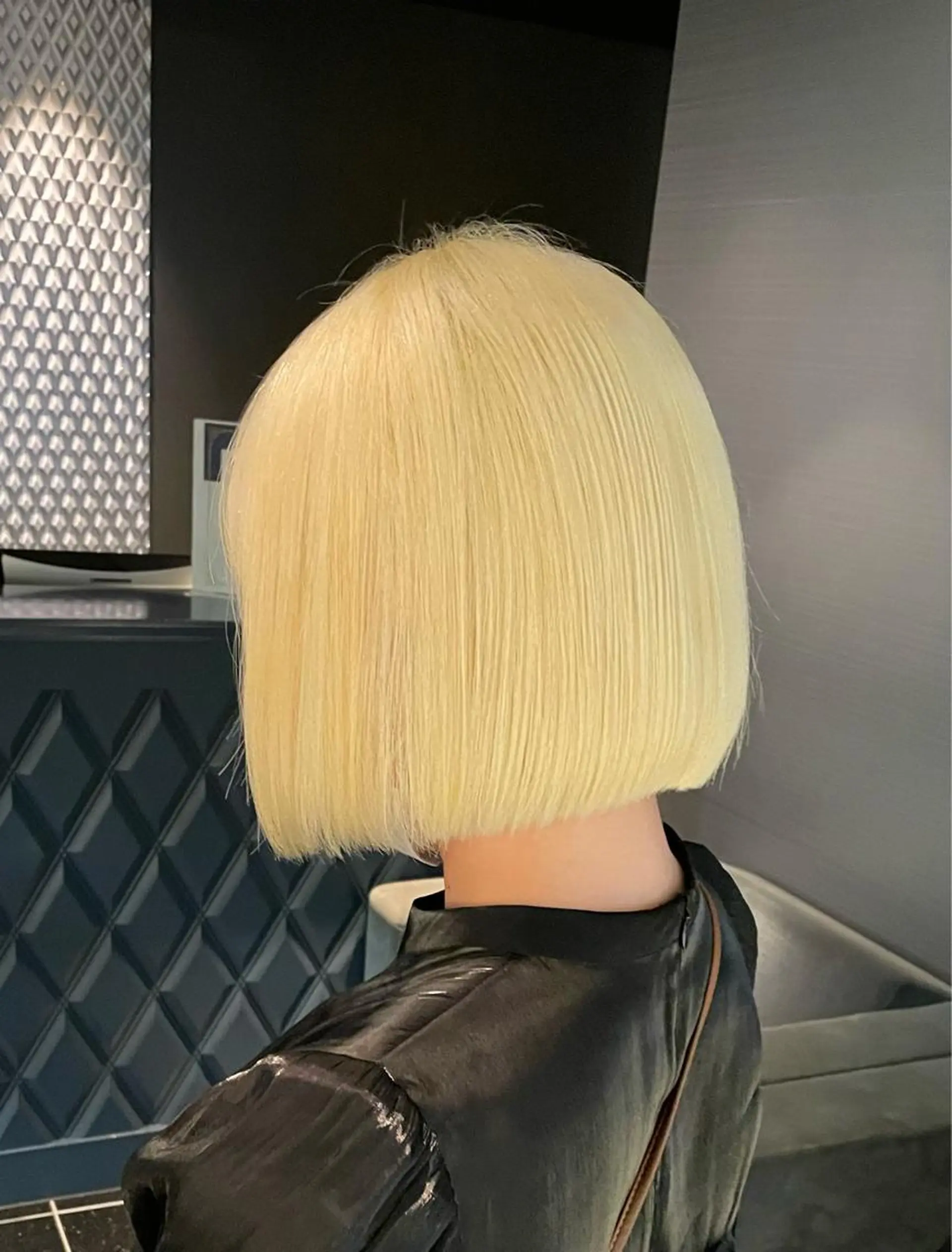 ミディアム AO所属・ボブ/艶カラー/ 縮毛矯正/寺岡祐斗のヘアスタイル