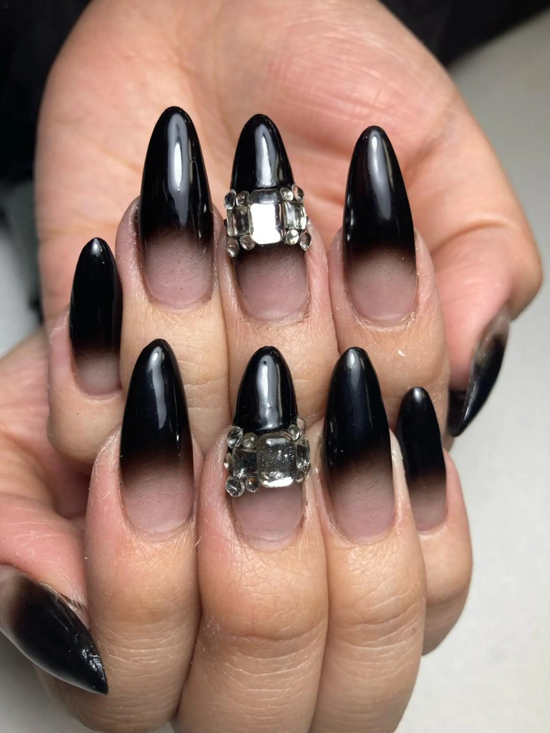 ネイル nailALBA 安蒜良彰のネイルデザイン