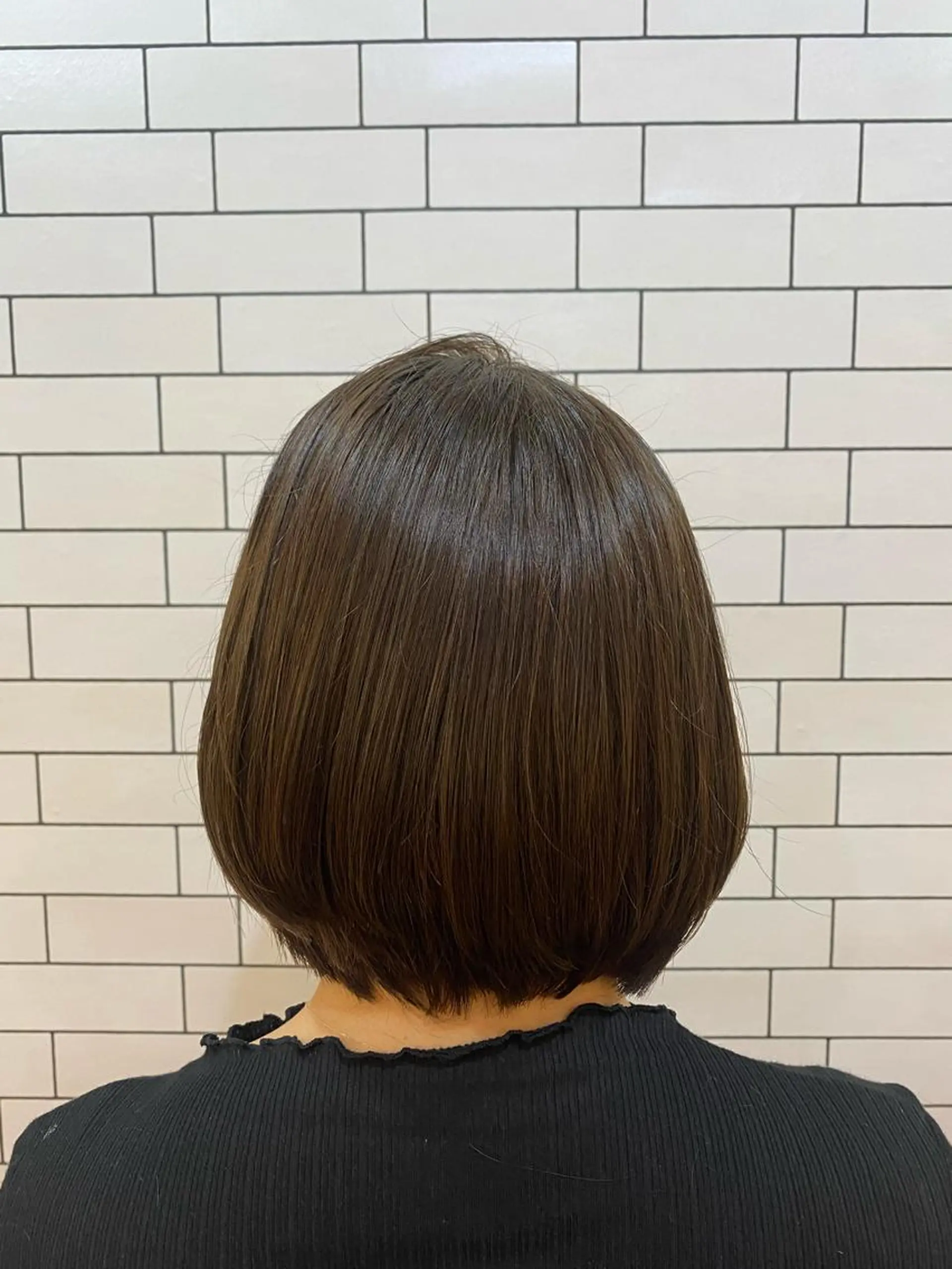 ミディアム ボブ オーストヘアージジ所属・TAI透明カラー 柔らかい縮毛矯正のヘアスタイル