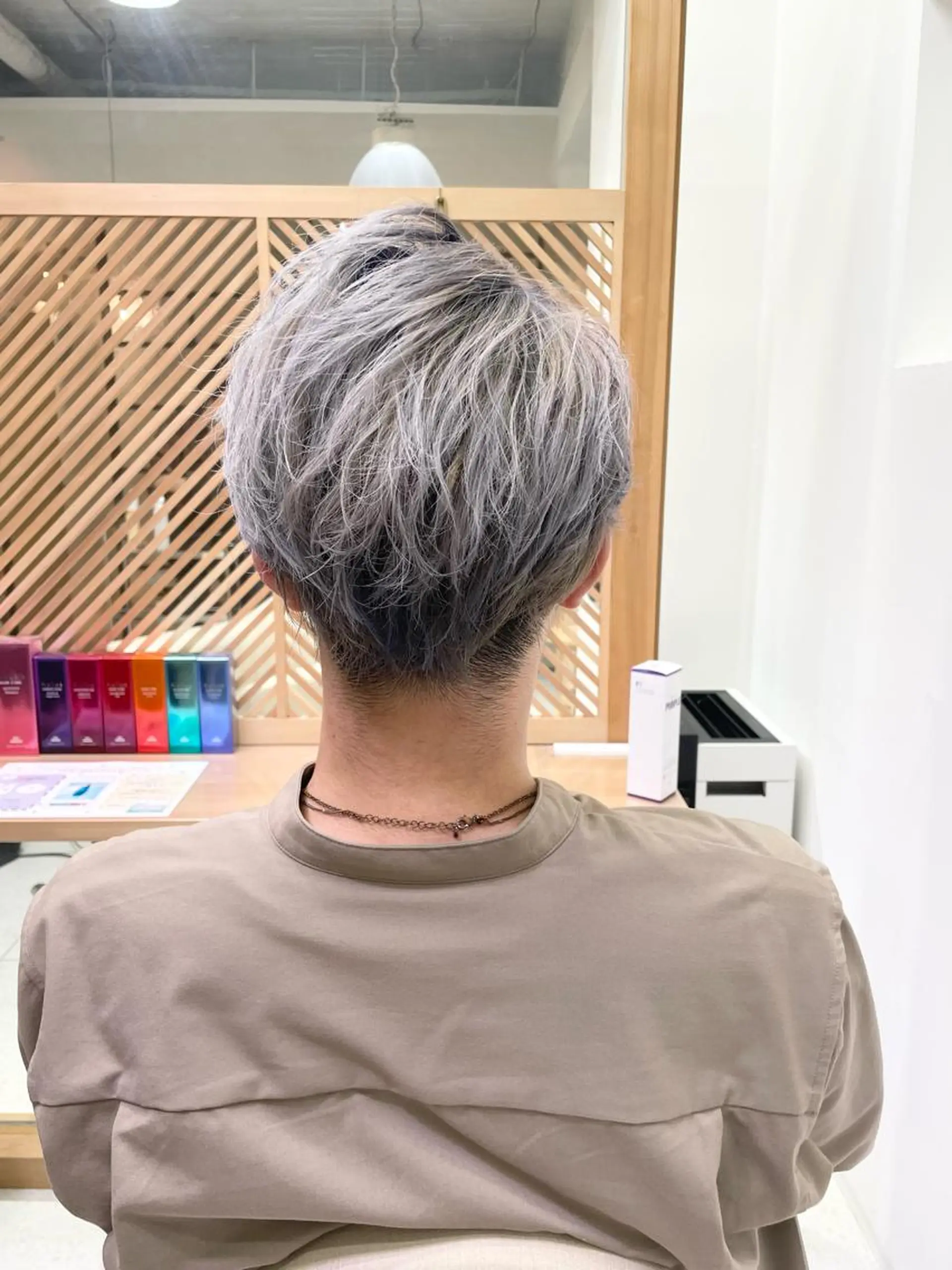 ショート カラー メンズ メンズブリーチ ブリーチ シルバー 【NOE】┊ hanasakayaのヘアスタイル
