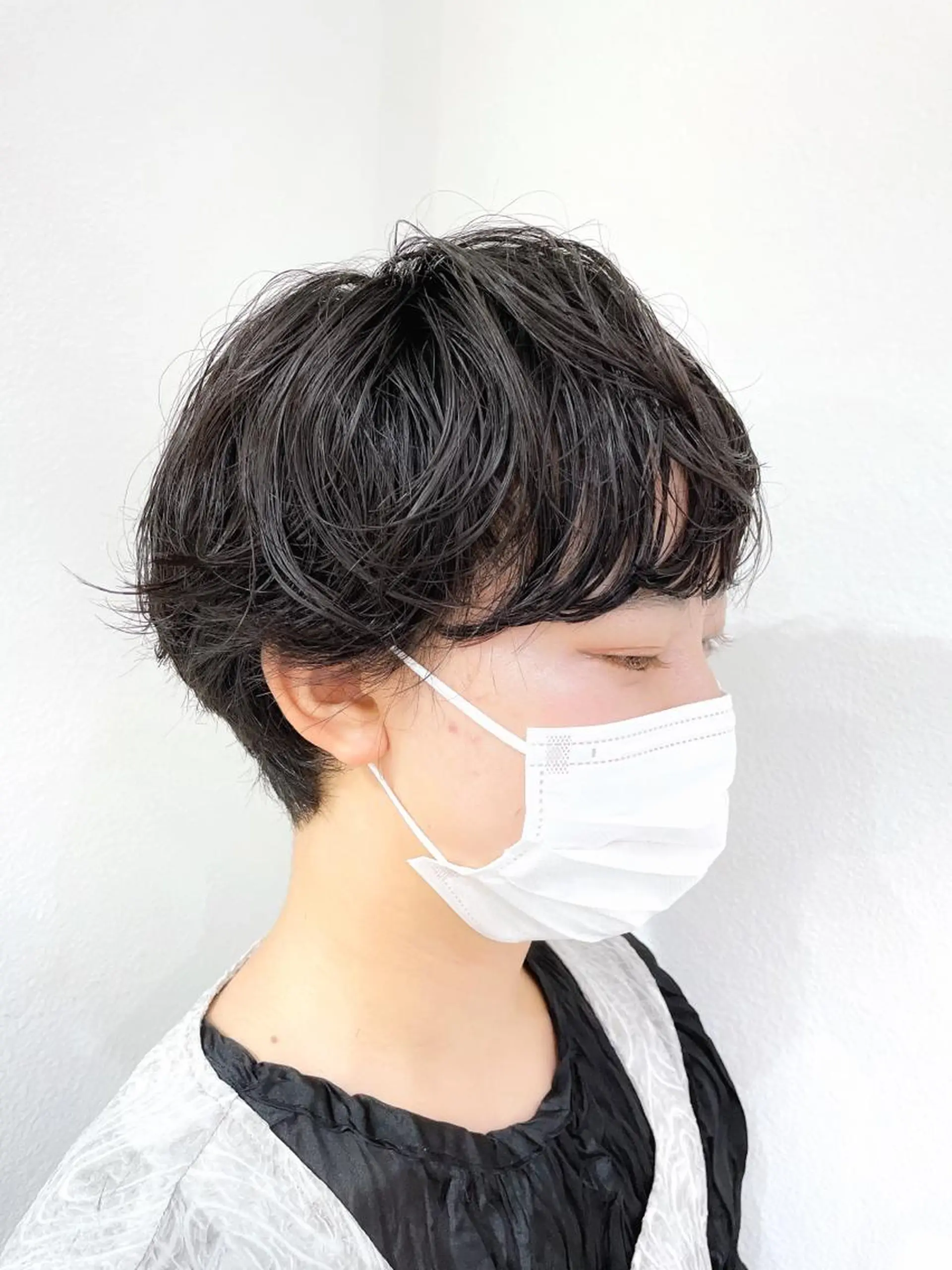 ショート カラー パーマ ヘアカラー トリートメント ENIF ツキのヘアスタイル