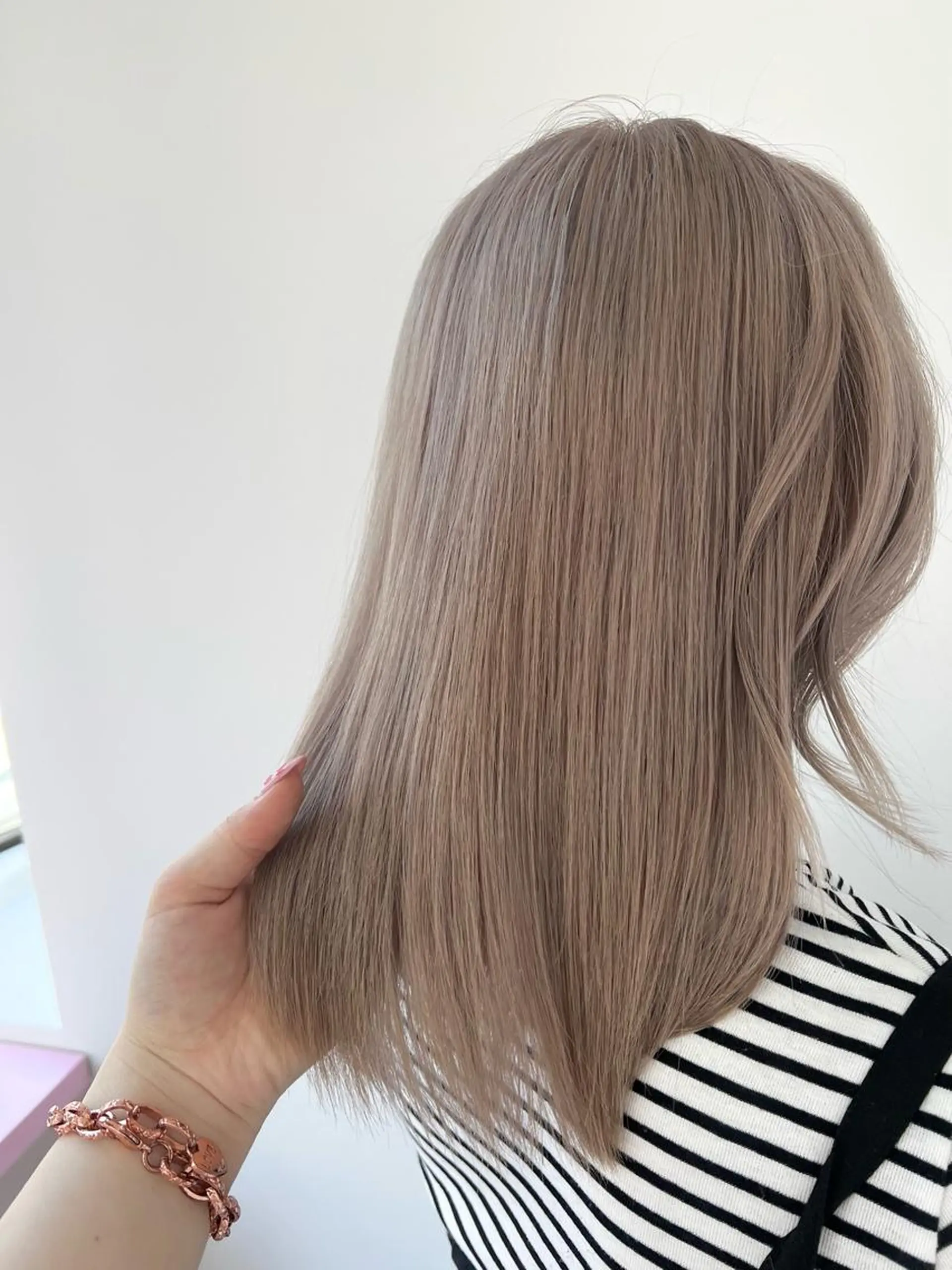 セミロング ヘアカラー トリートメント ハイトーン♡ブリーチ ♡エクステ♡nanaのヘアスタイル
