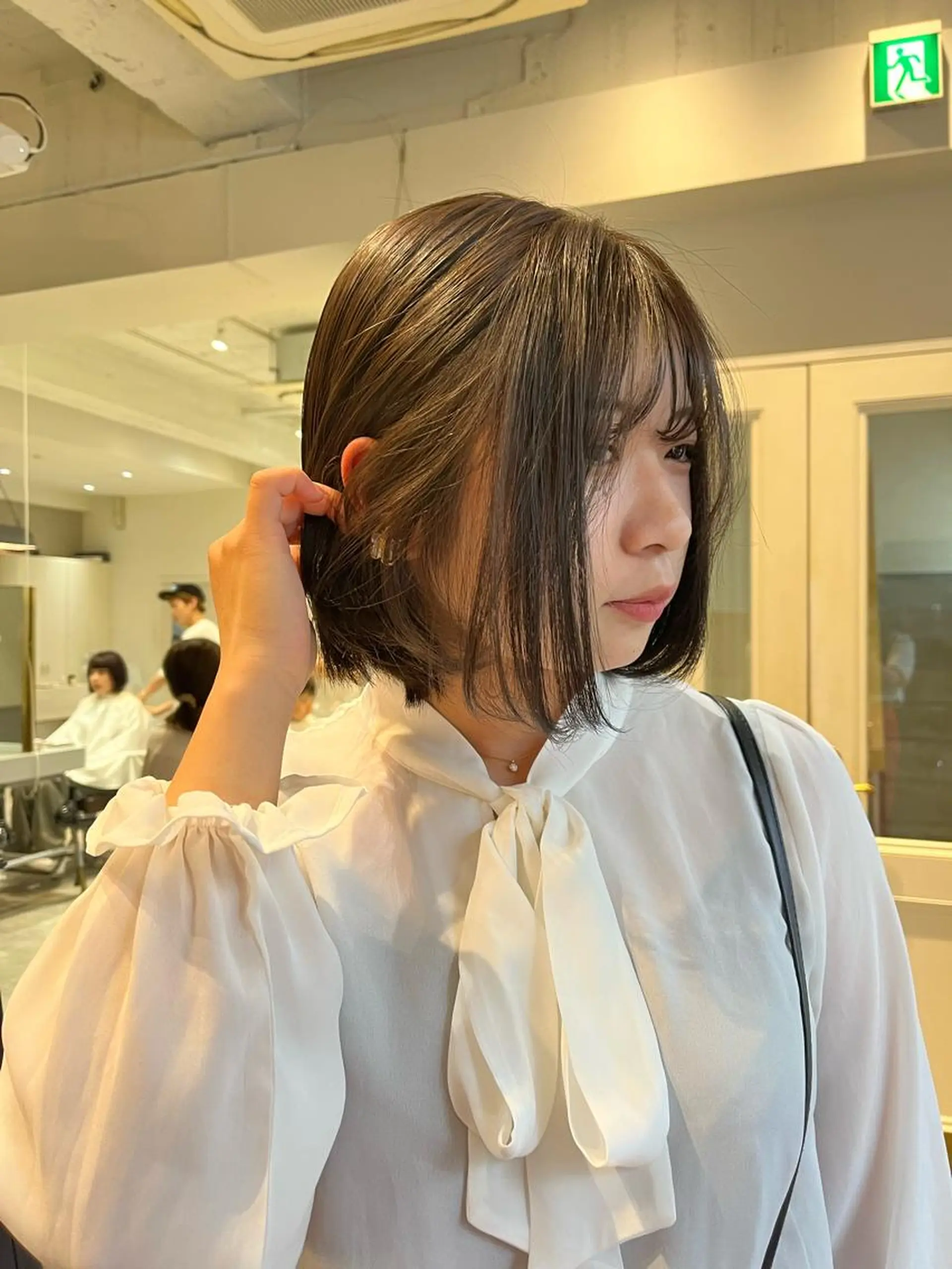 ショート ヘアカラー SIKI yuuna モテ韓国ヘア☁️のヘアスタイル