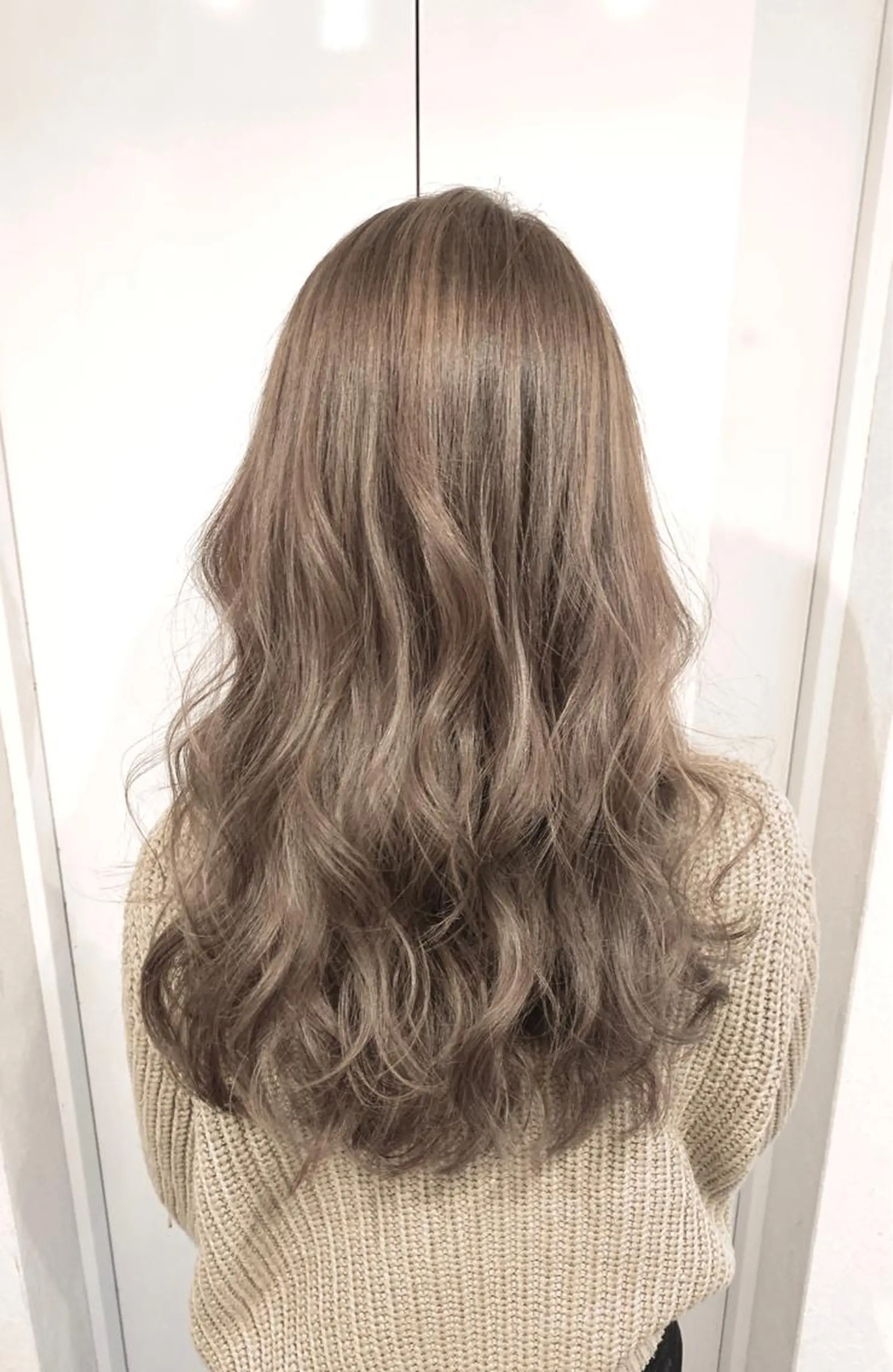 ロング 韓国レイヤーカット KOUKIのヘアスタイル
