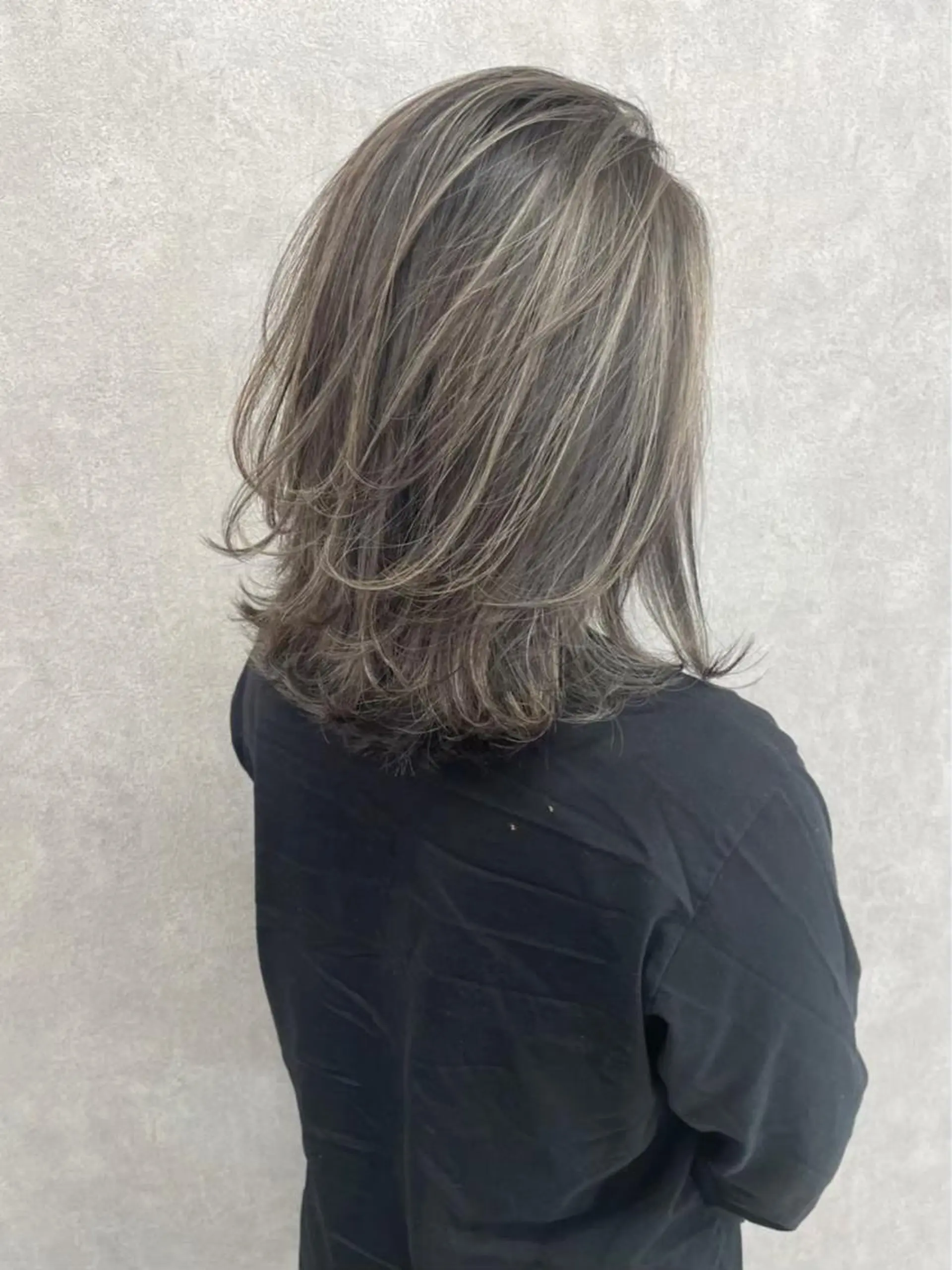 ミディアム カラー ショートボブ ミディアムパーマ バレイヤージュ ブリーチ ケアブリーチ hair terra ce M奈良店のヘアスタイル