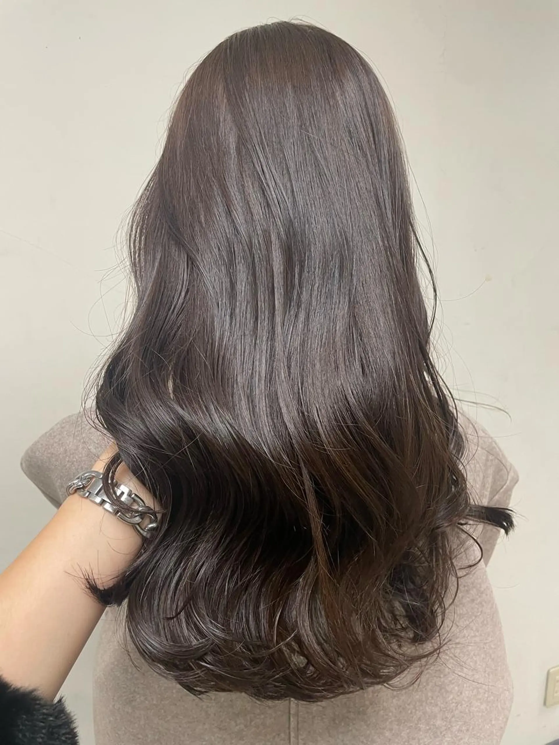 セミロング ヘアカラー トリートメント 髪質改善カラー 🫧川井麻由のヘアスタイル