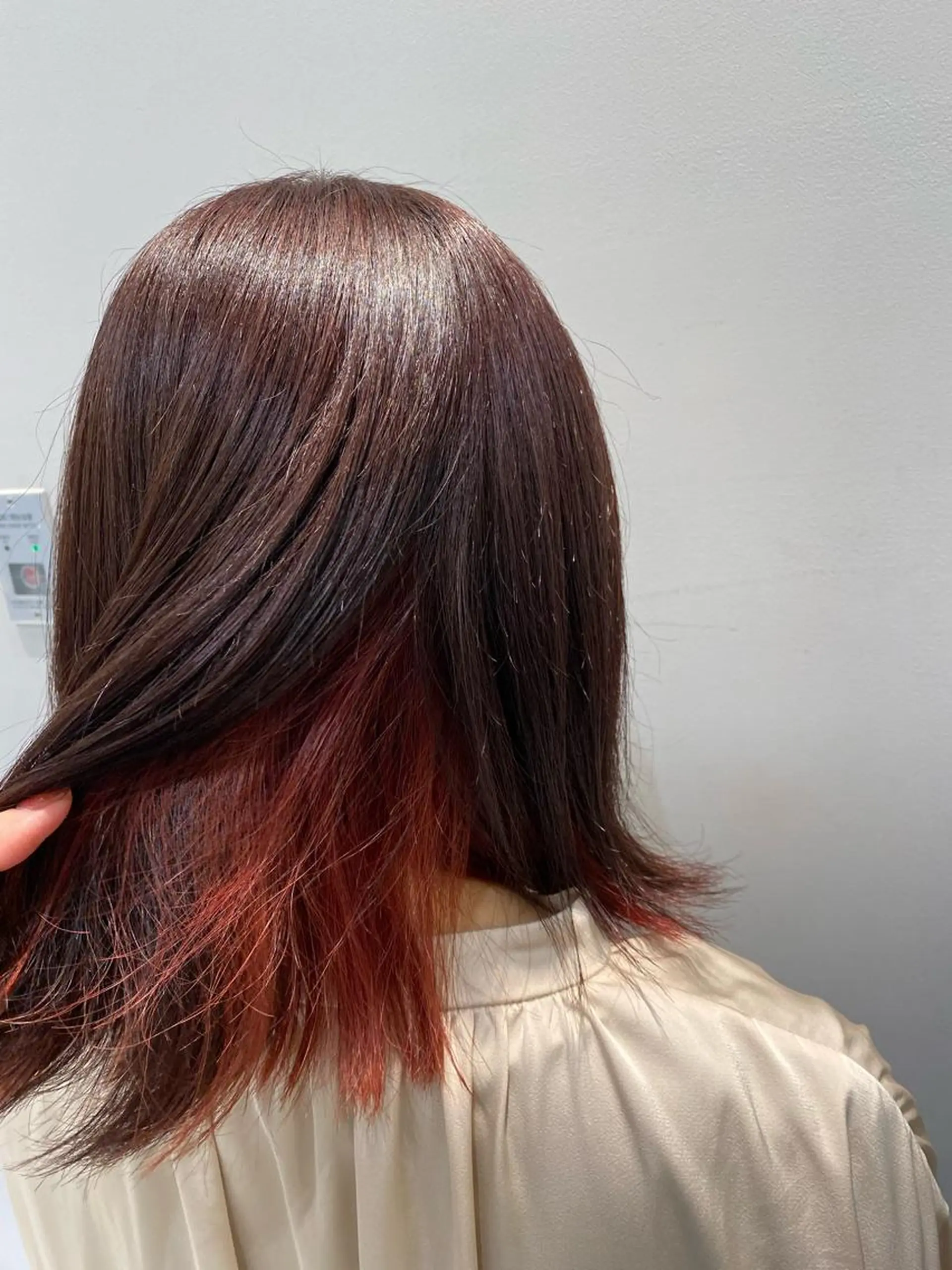 ミディアム カラー イヤリングカラー ヘアカラー mira share salon所属・ブリーチカラー🐼 sayukiのヘアスタイル