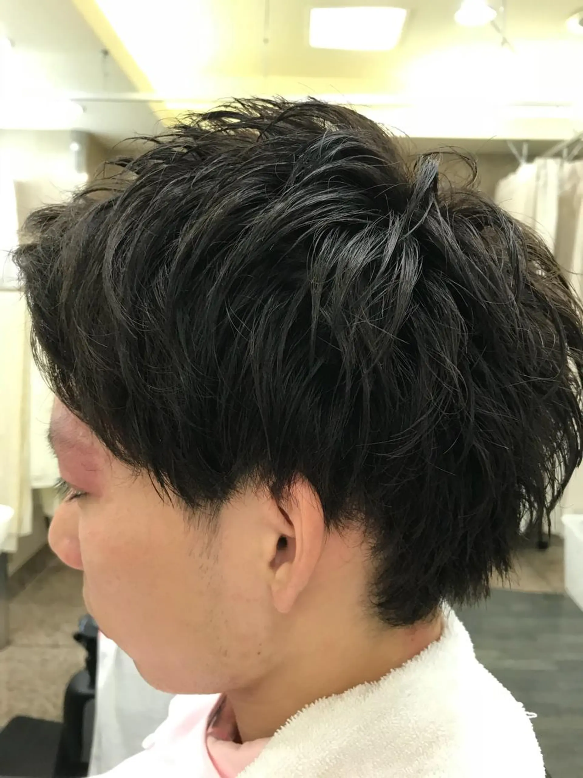 ショート メンズ アップバング マッシュ メンズウルフカット ショートヘア ウルフカット 大谷 公太のヘアスタイル