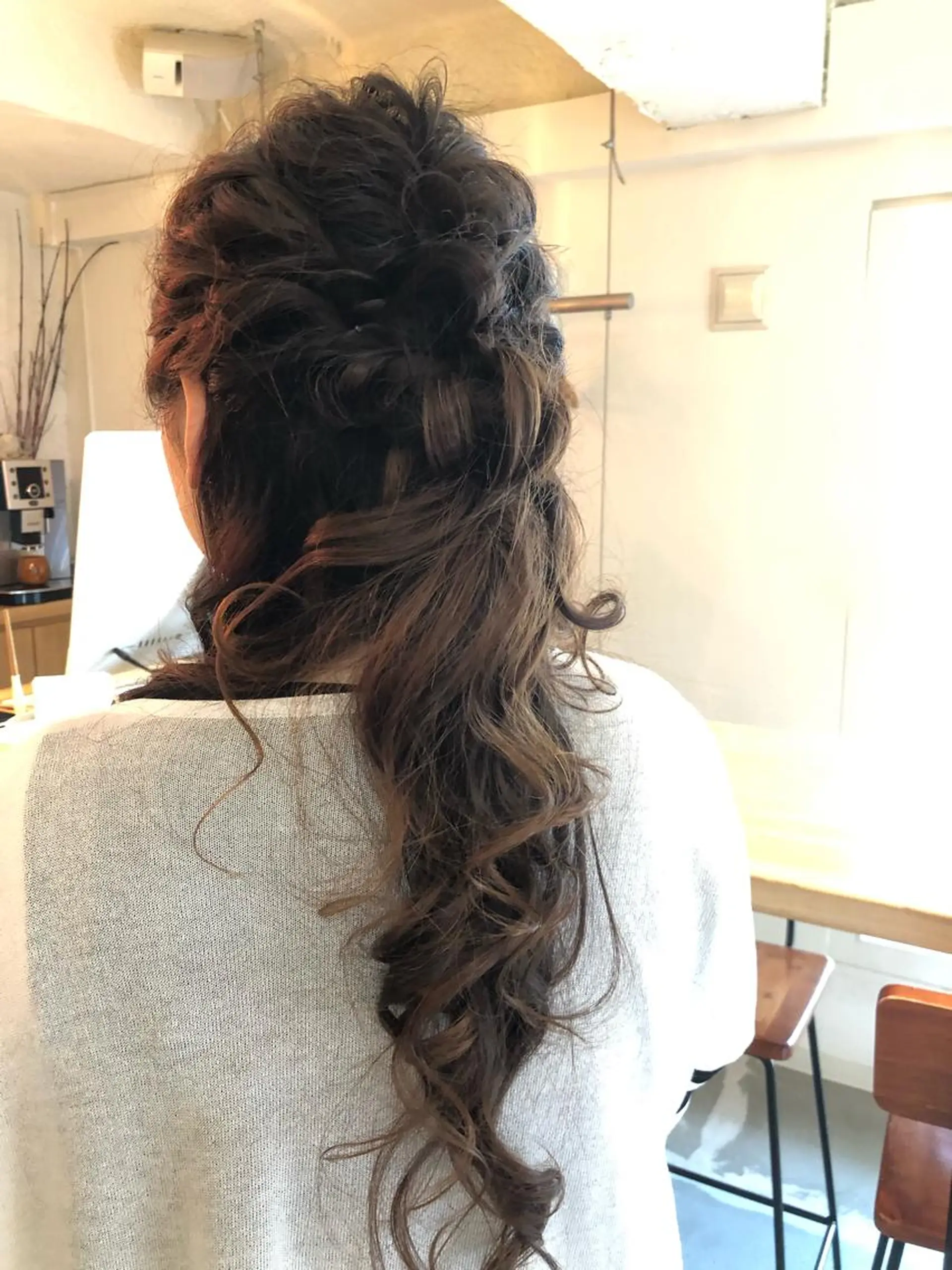 ロング カラー ヘアアレンジ 石川 友美のその他イメージ