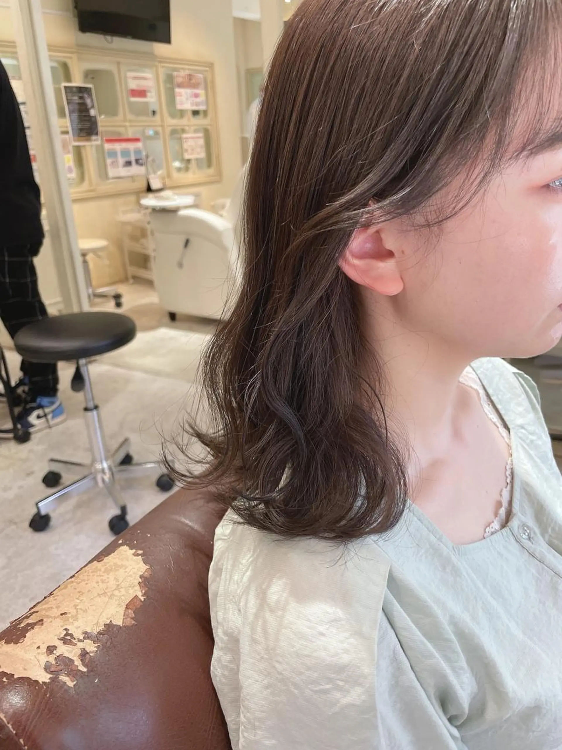ミディアム カラー カット ぱつっとボブ 古家 佑真のヘアスタイル