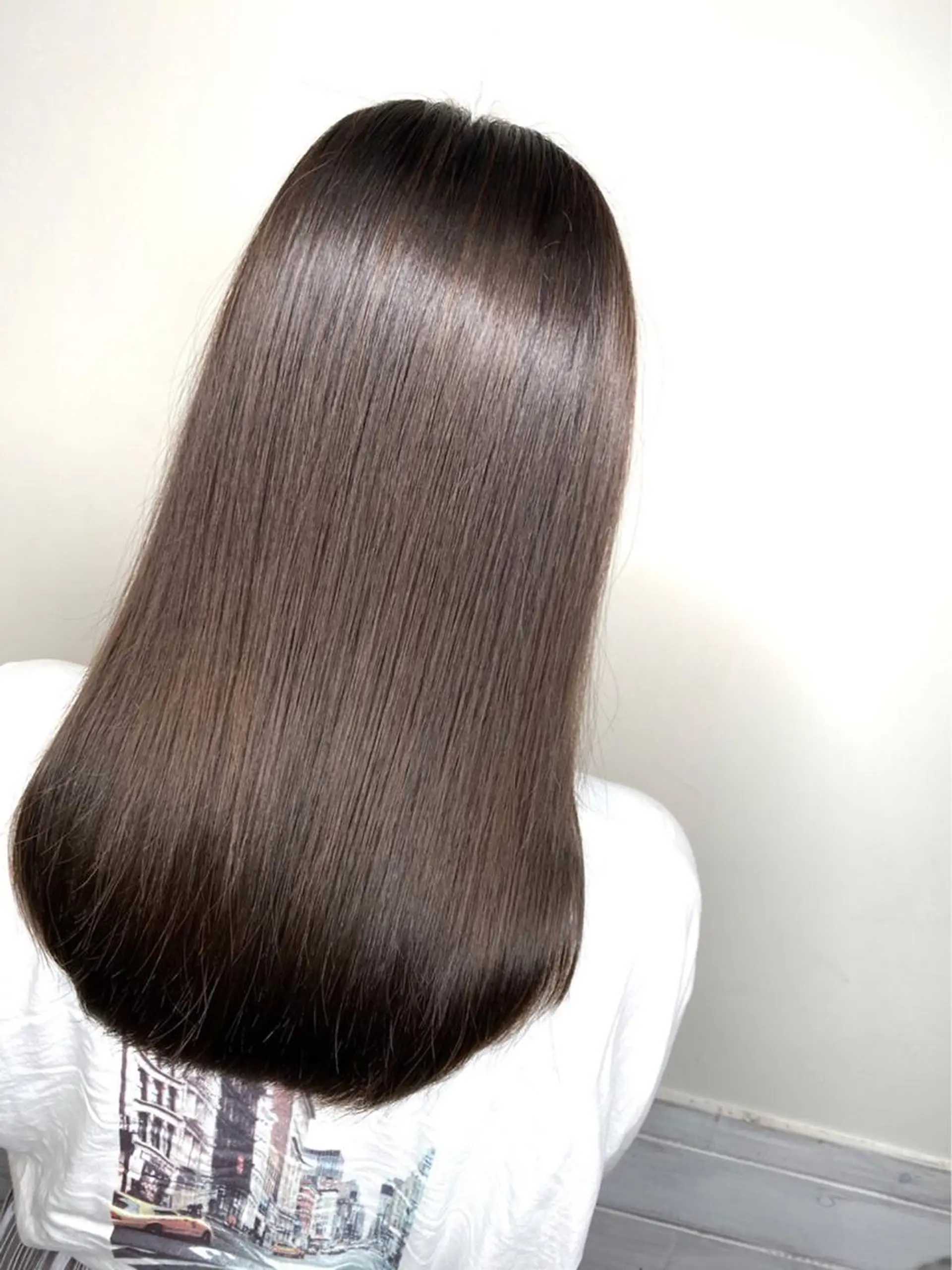 セミロング カラー バレイヤージュ ブリーチ ダブルカラー グラデーションカラー ハイライトカラー 縮毛矯正 hair salon mementoのヘアスタイル