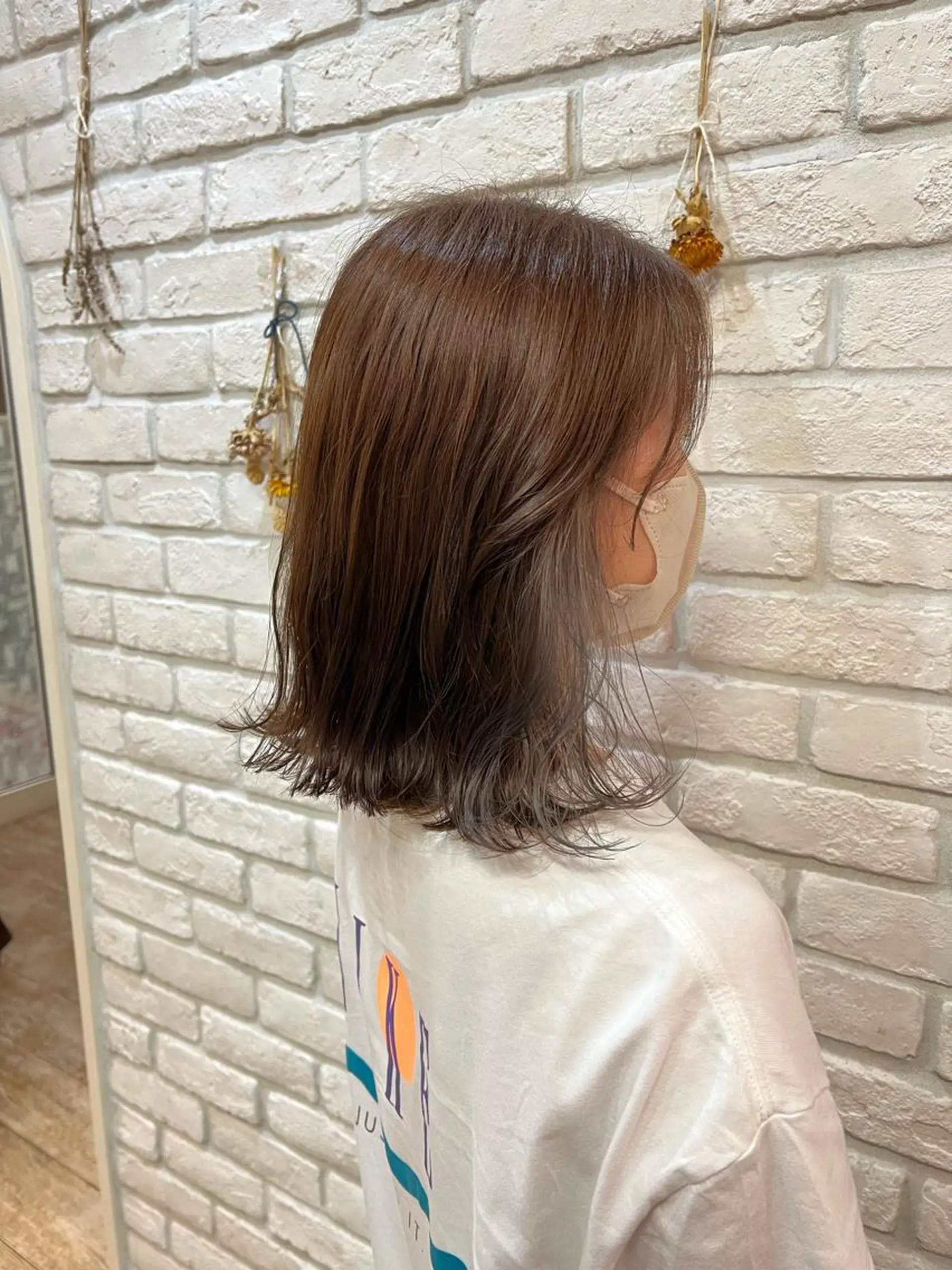 ミディアム カラー 🎀野崎 美玖𝜗𝜚˚⋆のヘアスタイル