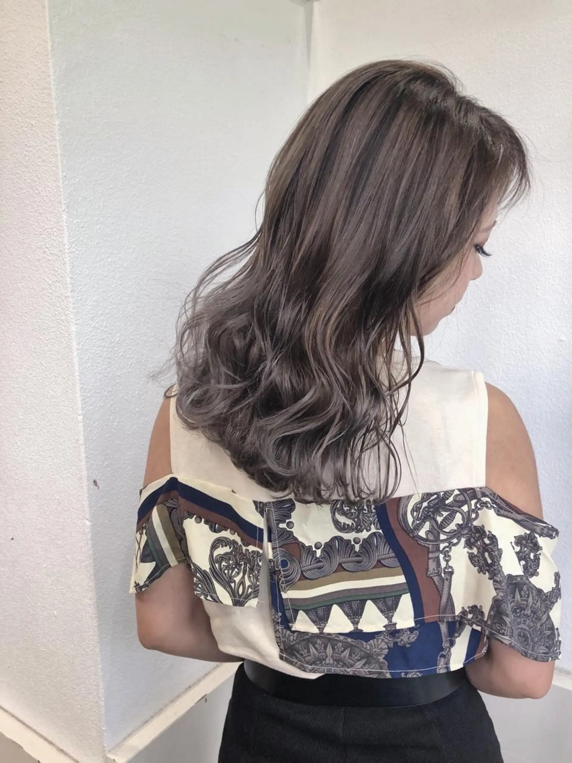 セミロング カラー ヘアアレンジ バレイヤージュ レイヤーカット カット ヘアカラー トリートメント GiseL天神カラー 髪質改善/ブリーチのヘアスタイル