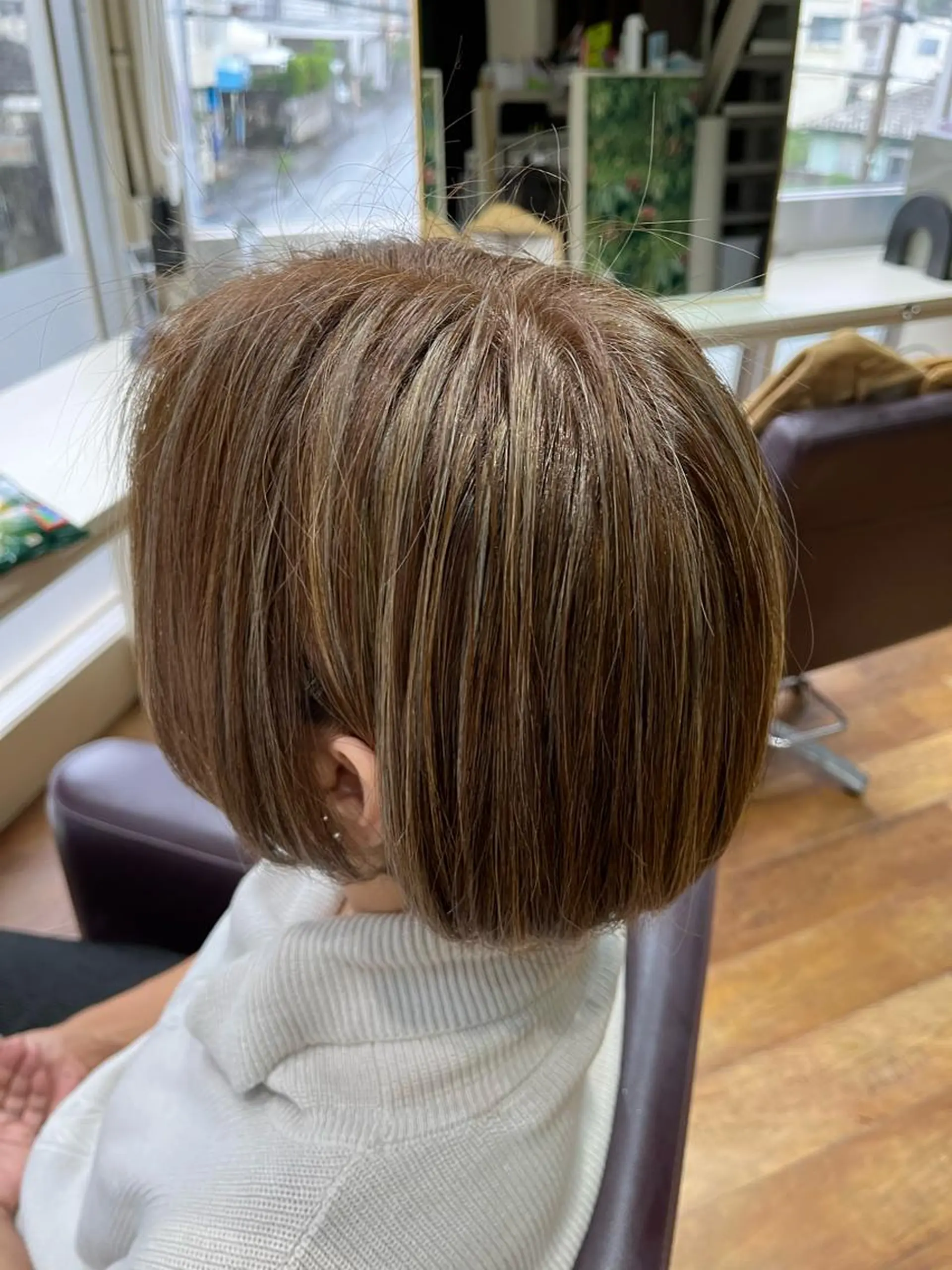 ミディアム カラー カット ヘアカラー トリートメント 嘉手納美容室 ルアナエヴァのヘアスタイル