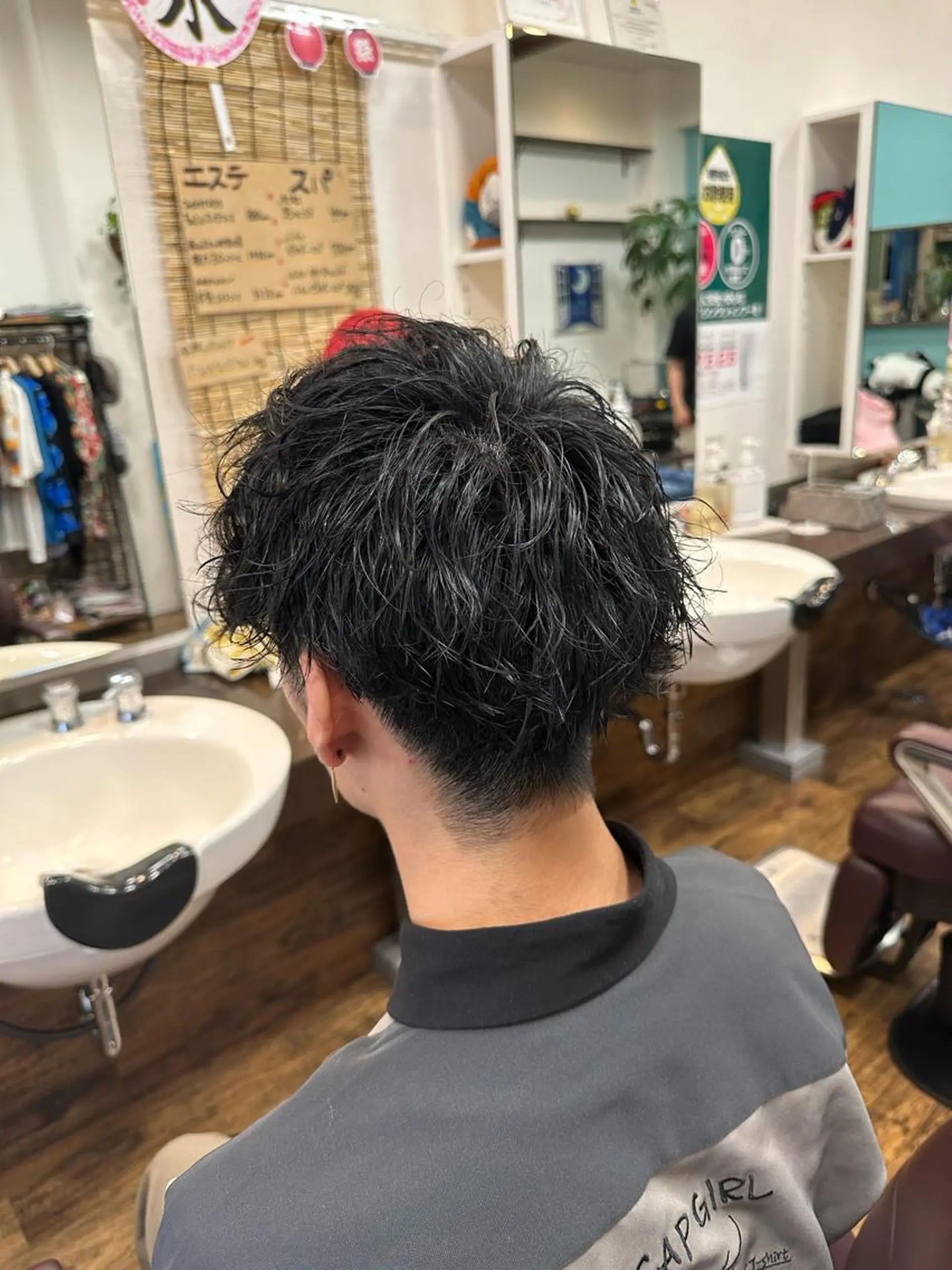 ショート パーマ メンズ メンズパーマ スパイラルパーマ clomus梅田茶屋町店所属・ストレート特化美容師 酸性ストレート近藤俊のヘアスタイル