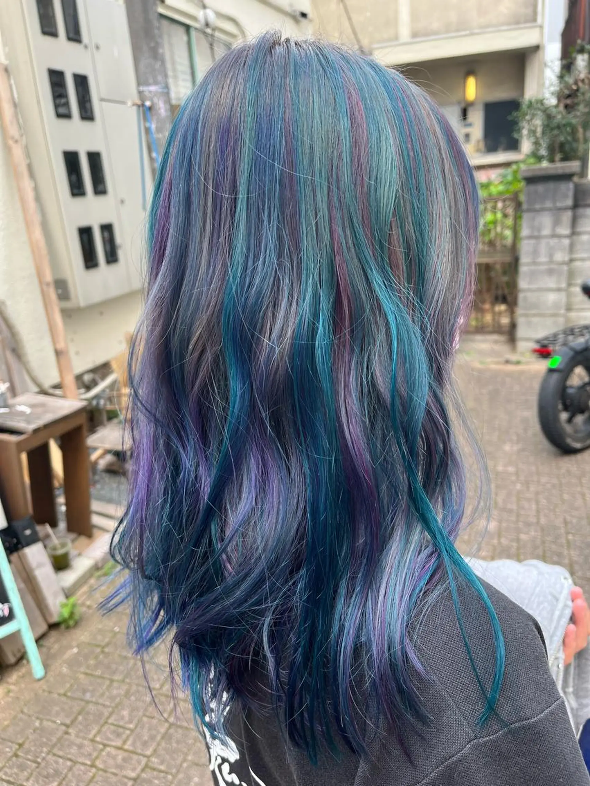 セミロング カラー ショートボブ アッシュ バレイヤージュ ミストバング ベージュカラー カット ヘアカラー トリートメント 原宿サロン代表 デザインカラー伊藤卓のヘアスタイル