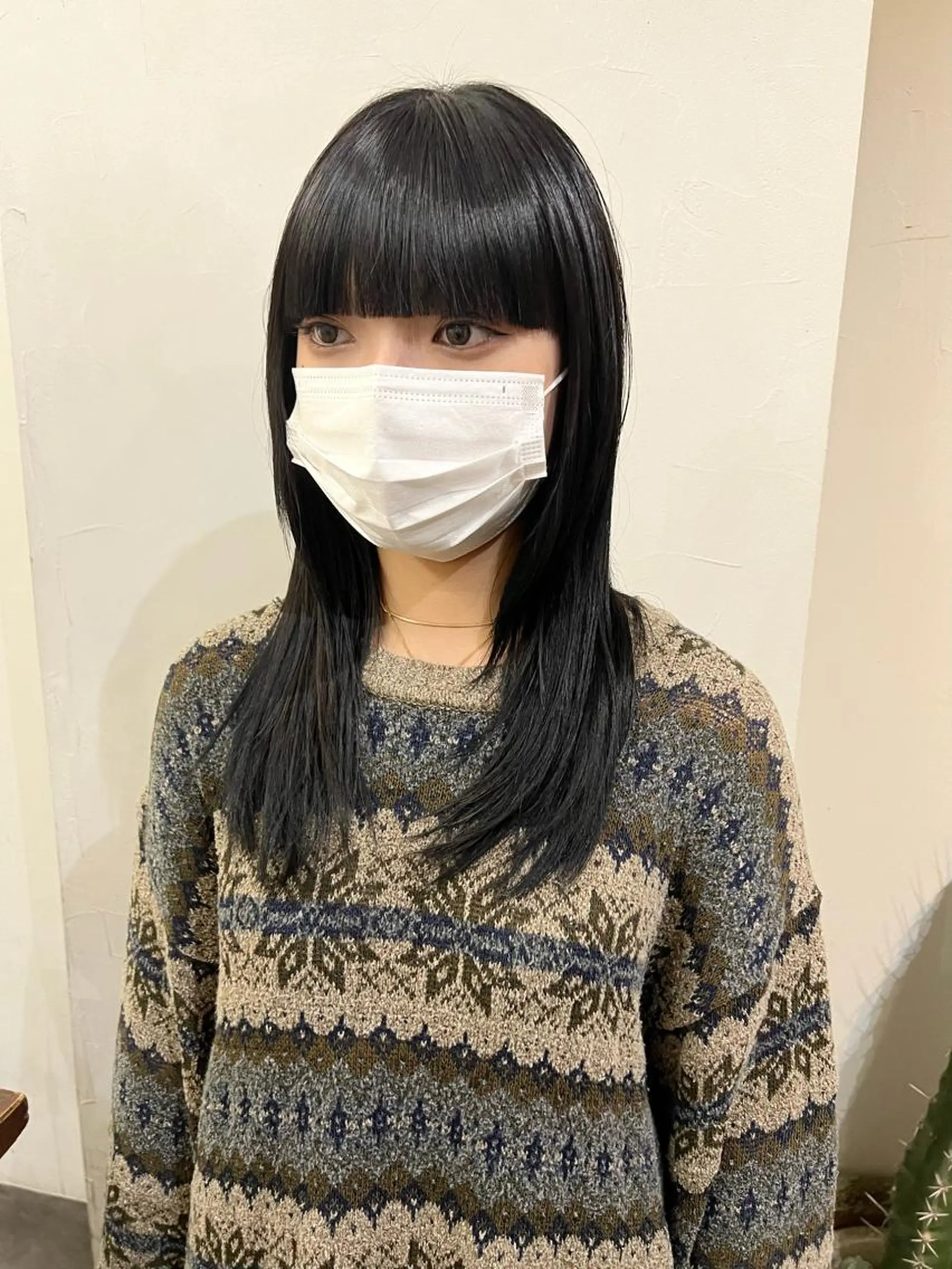 セミロング 顔まわりレイヤー レイヤーカット トリートメント ワイドバング ウルフカット カット 縮毛矯正 千葉 郁也のヘアスタイル