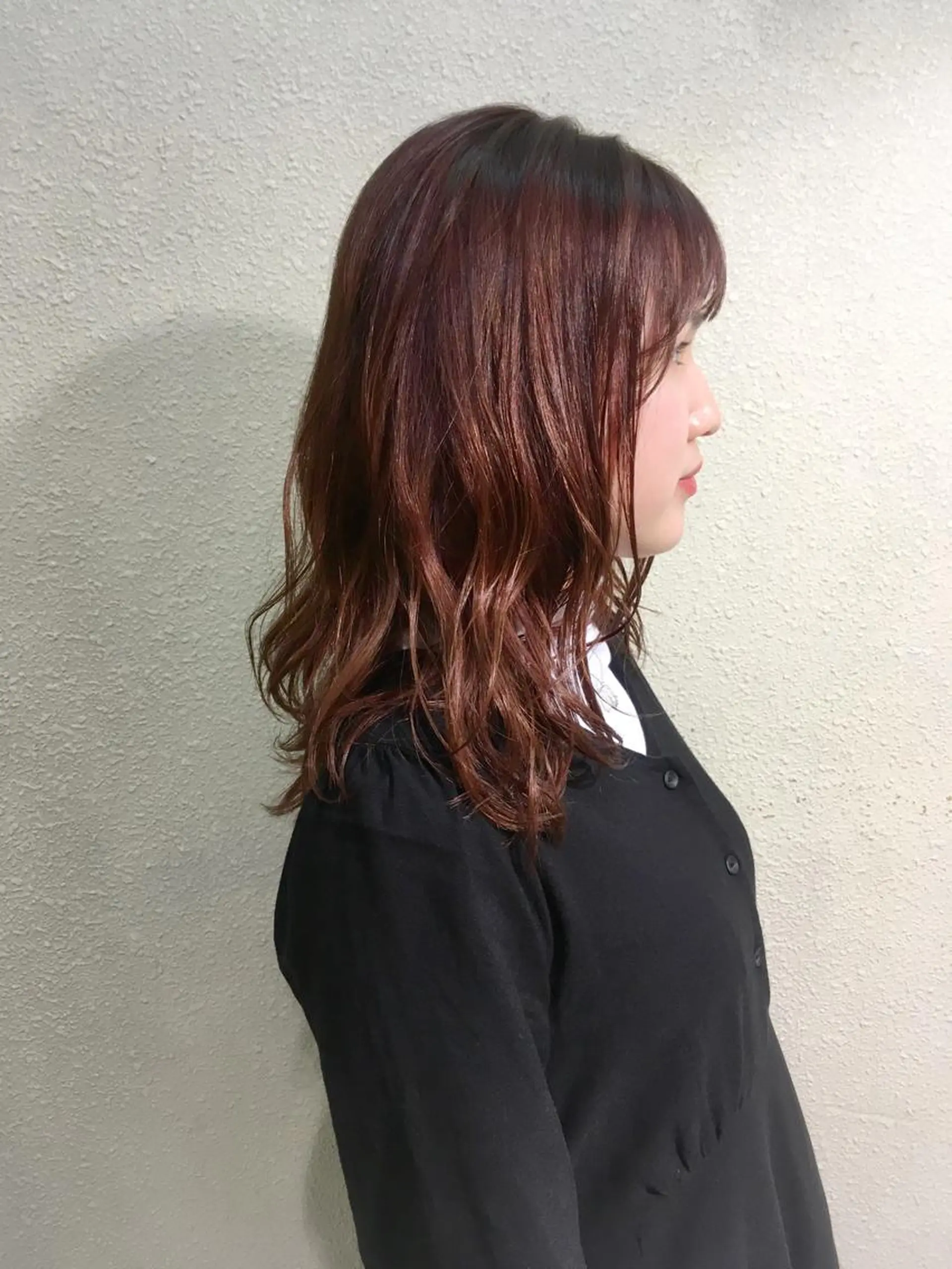 セミロング カット ヘアカラー ヨナイ チヒロのヘアスタイル